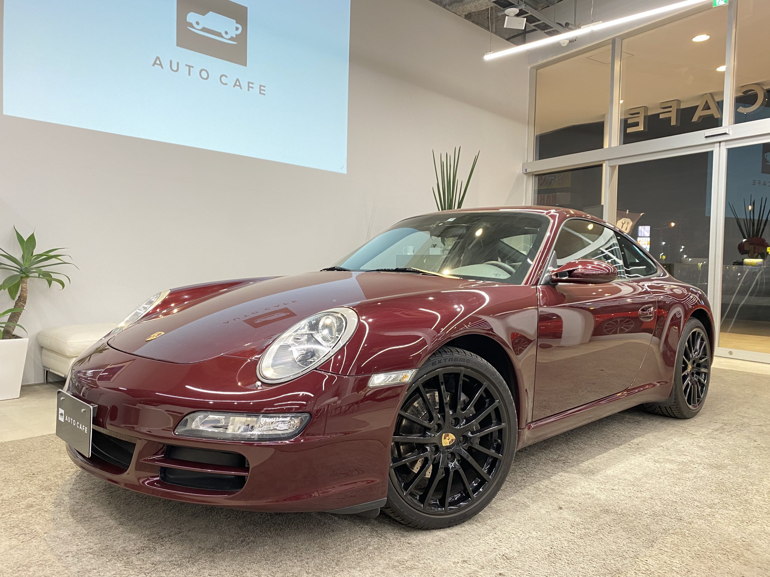 ポルシェ911カレラ（Type997）ティプトロニックS<br>カルモナレッド