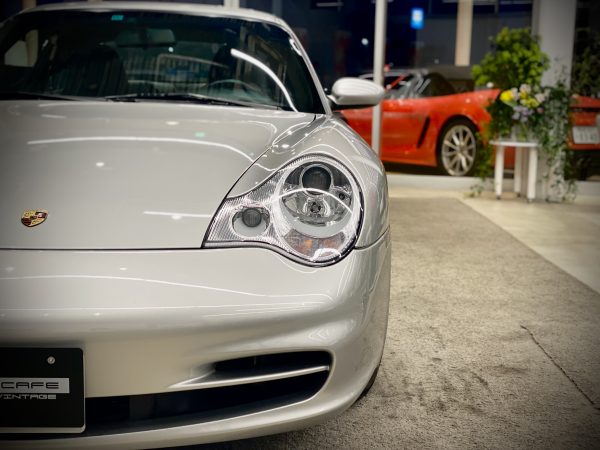 ポルシェ911カレラ　996　シルバー　涙目　中古