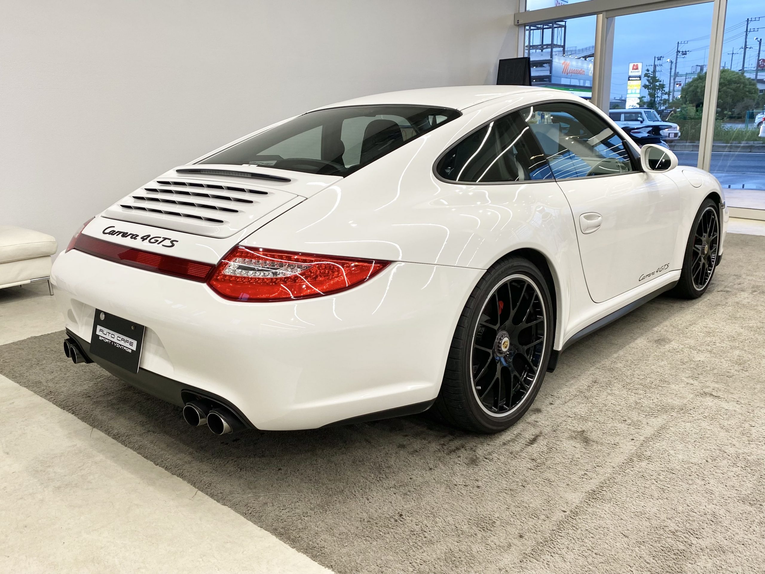 ポルシェ911カレラ4GTS（Type997後期）PDK<br>キャララホワイト