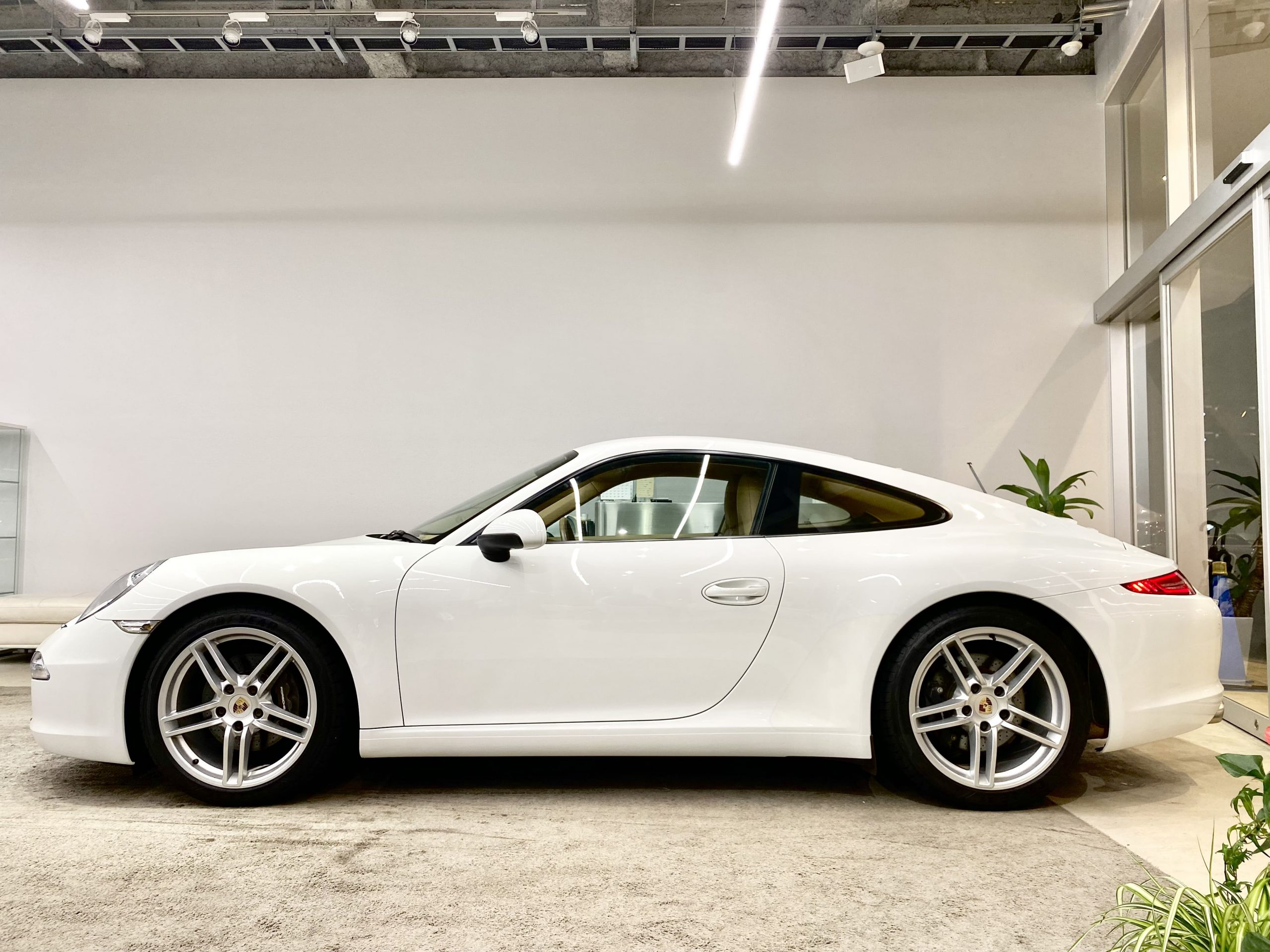 ポルシェ911カレラ（Type991.1）PDK<br>ホワイト