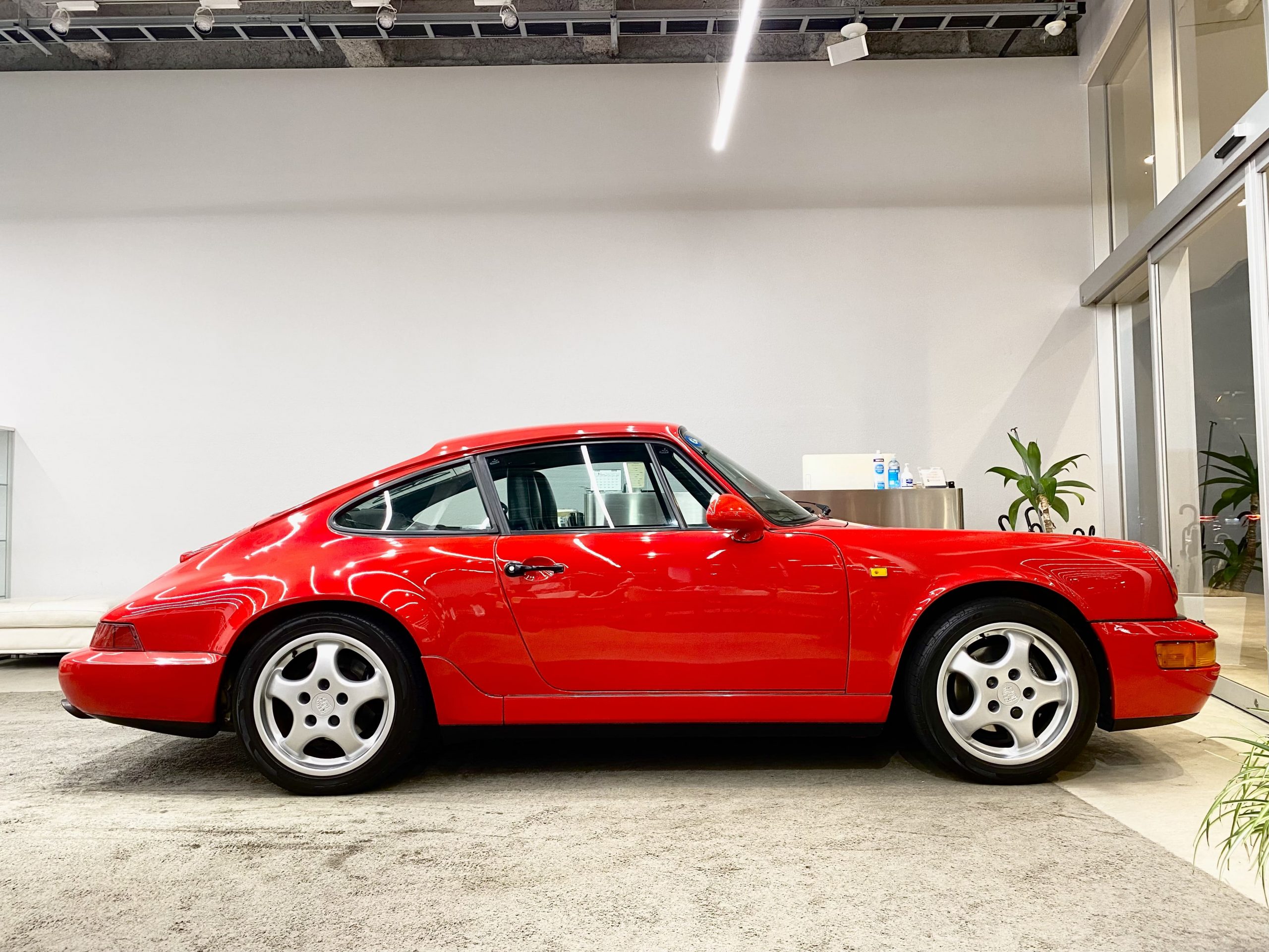 【空冷モデル】ポルシェ911カレラ2（Type964）ティプトロニック<br>レッド