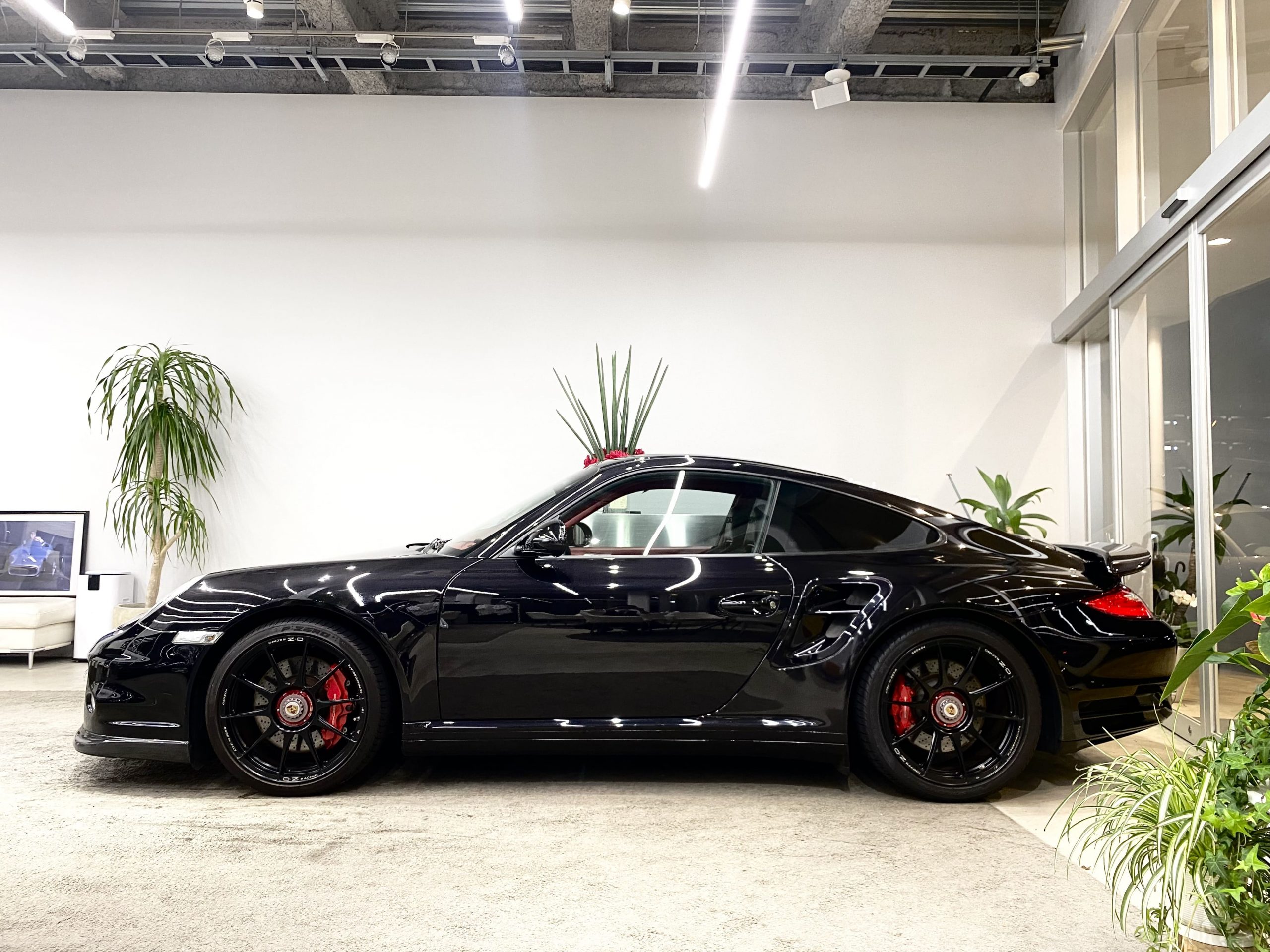 ポルシェ911ターボ（Type997後期）PDK<br>バサルトブラックメタリック