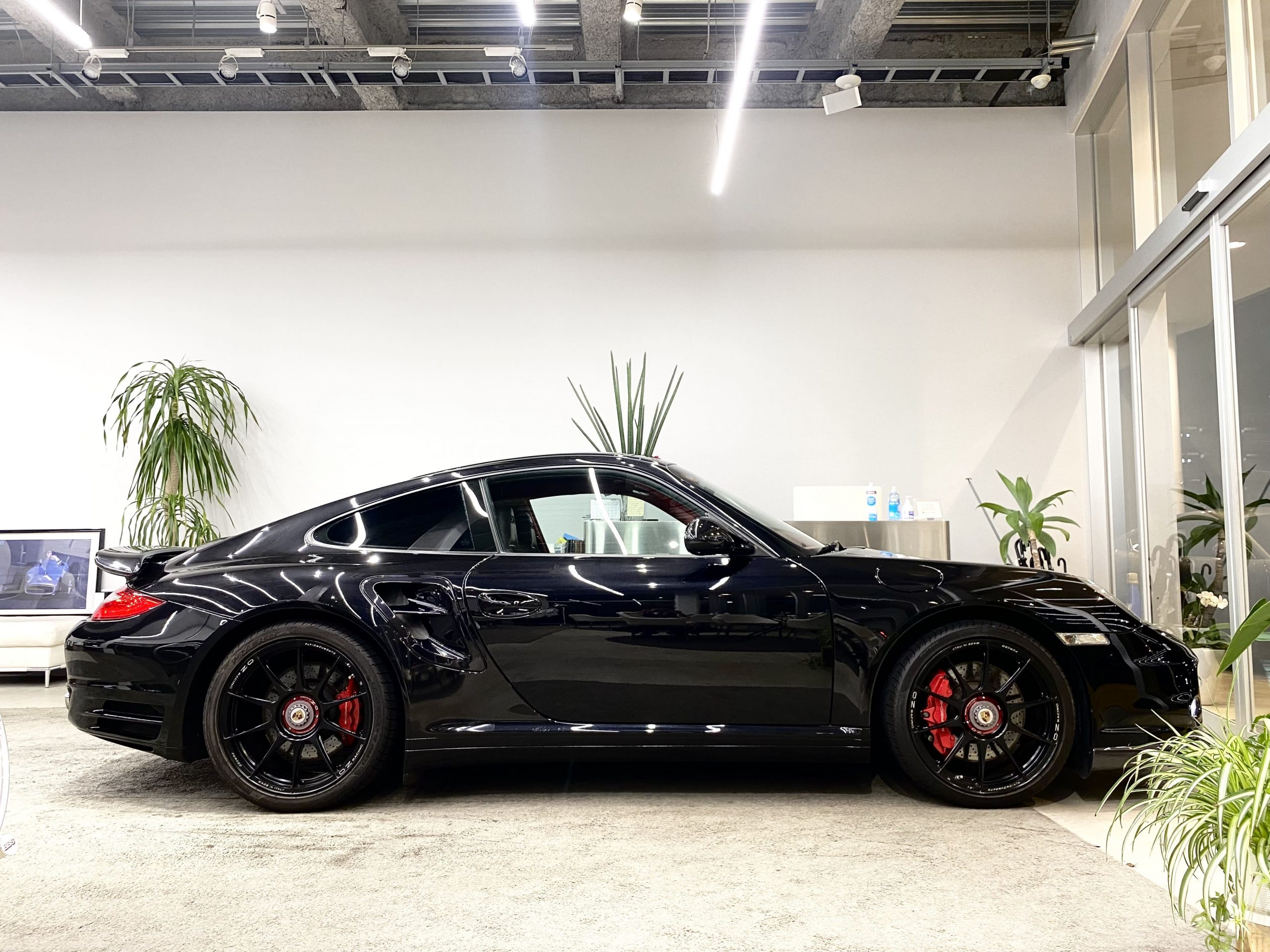 ポルシェ911ターボ（Type997後期）PDK<br>バサルトブラックメタリック