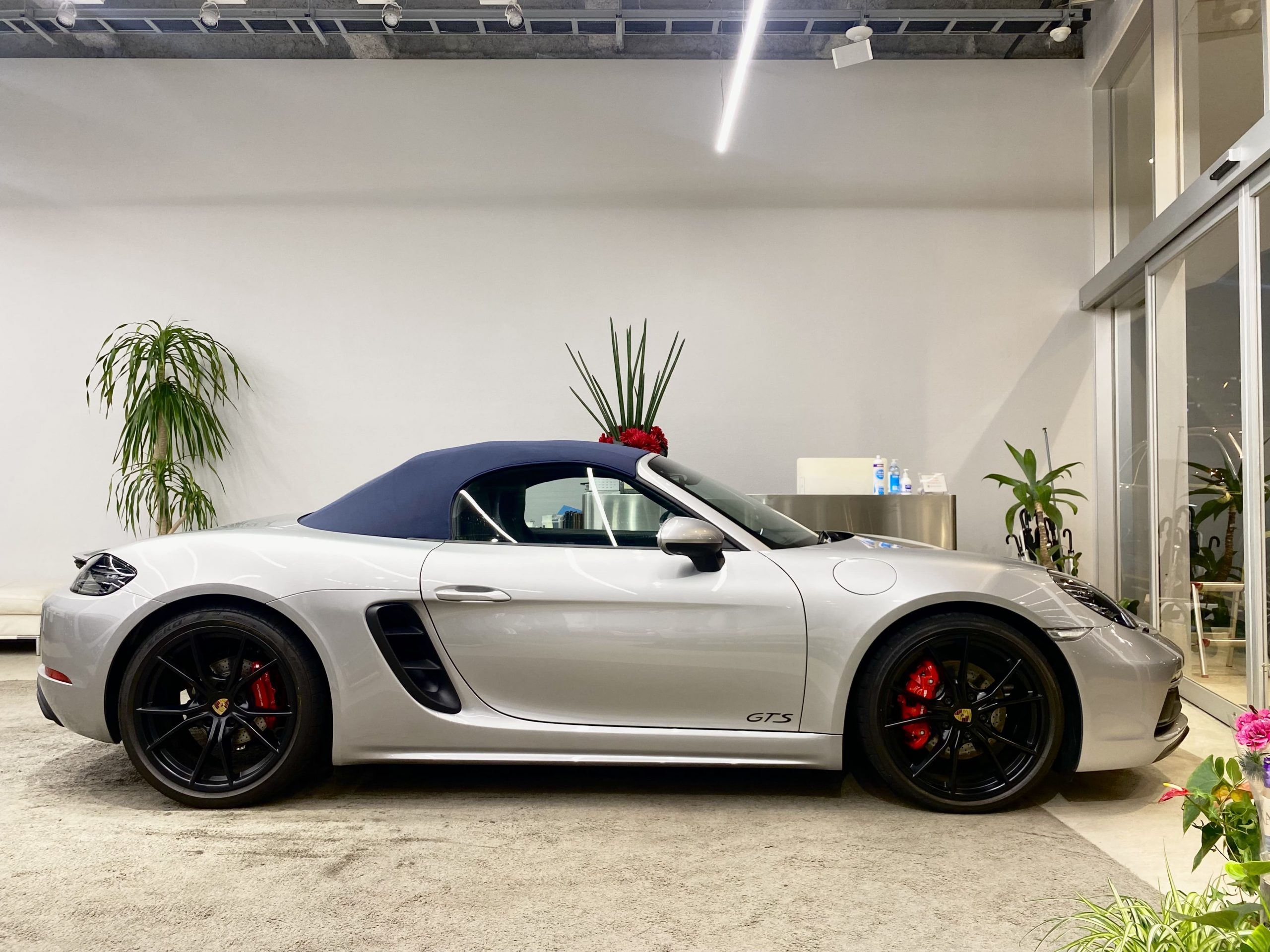ポルシェ718ボクスターGTS（Type982）6MT<br>GTSインテリアPKG<br>スポーツクロノPKG<br>スポーツエグゾースト<br>PDLS+LEDライト