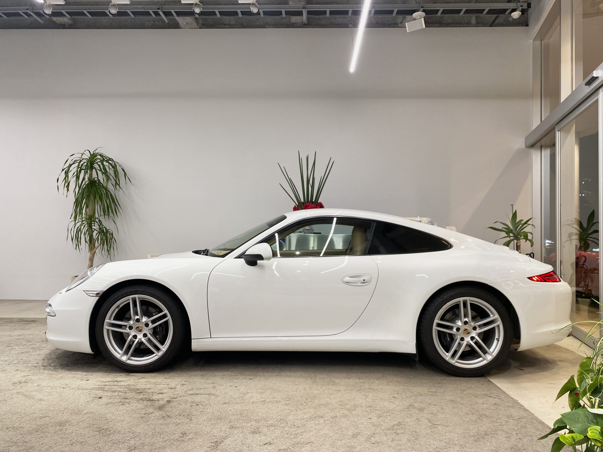 ポルシェ911カレラ（Type991.1前期）PDK<br>ホワイト