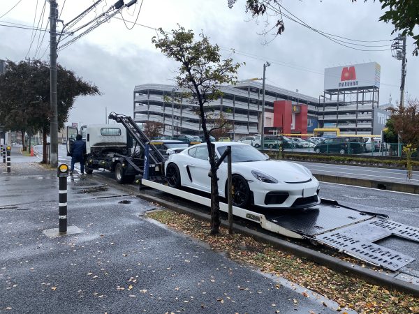 ポルシェ　高品質な中古車　有名　千葉　718ケイマンGT4