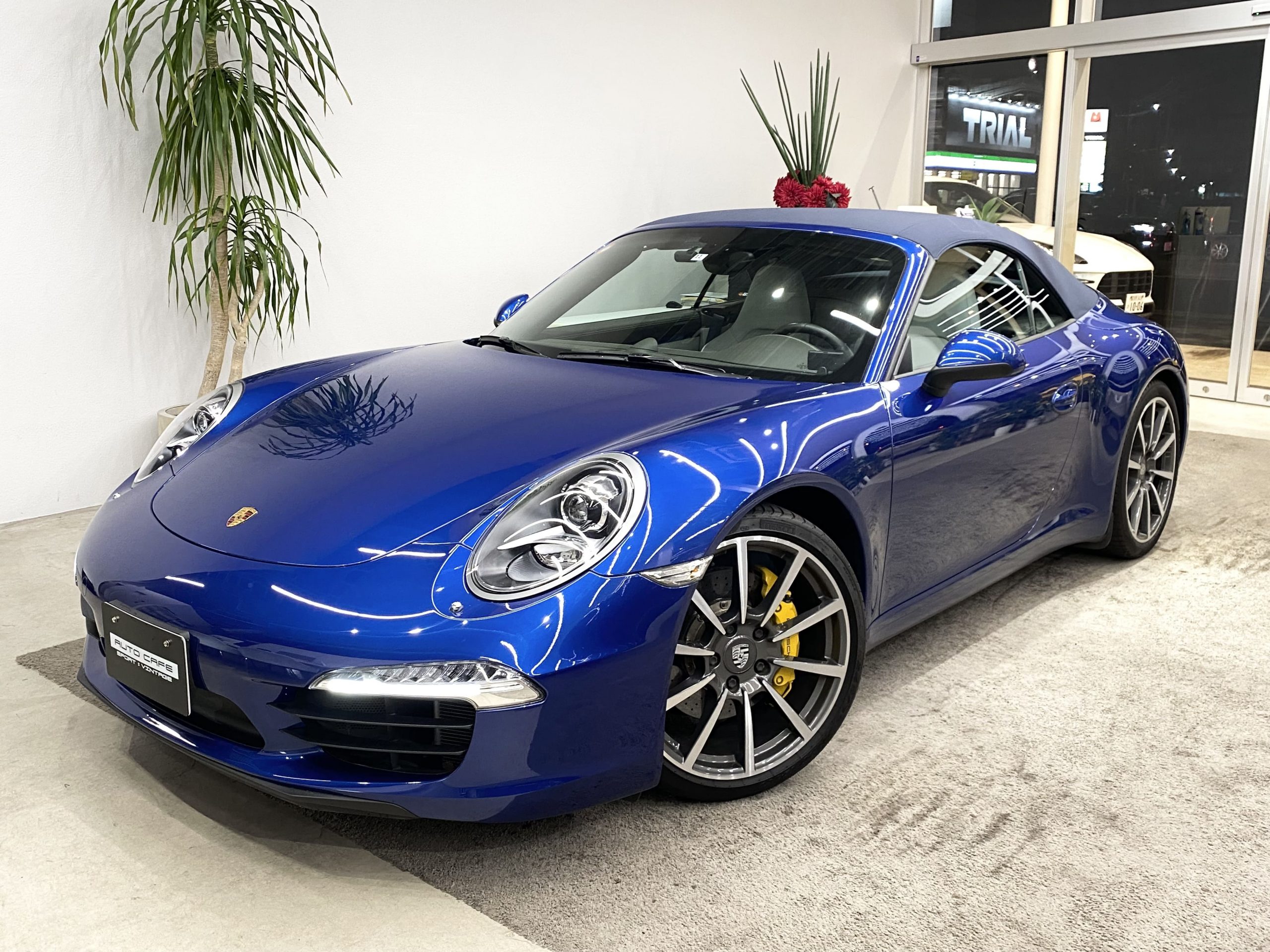 ポルシェ911カレラSカブリオレ（Type991.1）PDK<br>アクアブルーメタリック