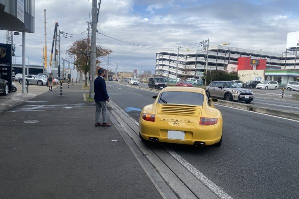 【納車】ワイドボディの色気溢れる997カレラ4が東京都内のお客様の元へ