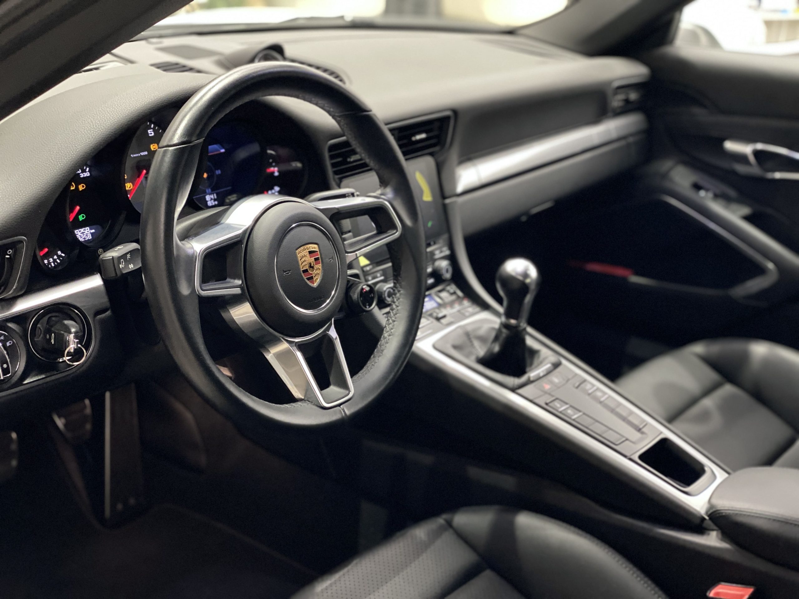 ポルシェ911カレラ4S（Type991.2）<br>超希少7MT！<br>スポーツクロノパッケージ<br>PASM