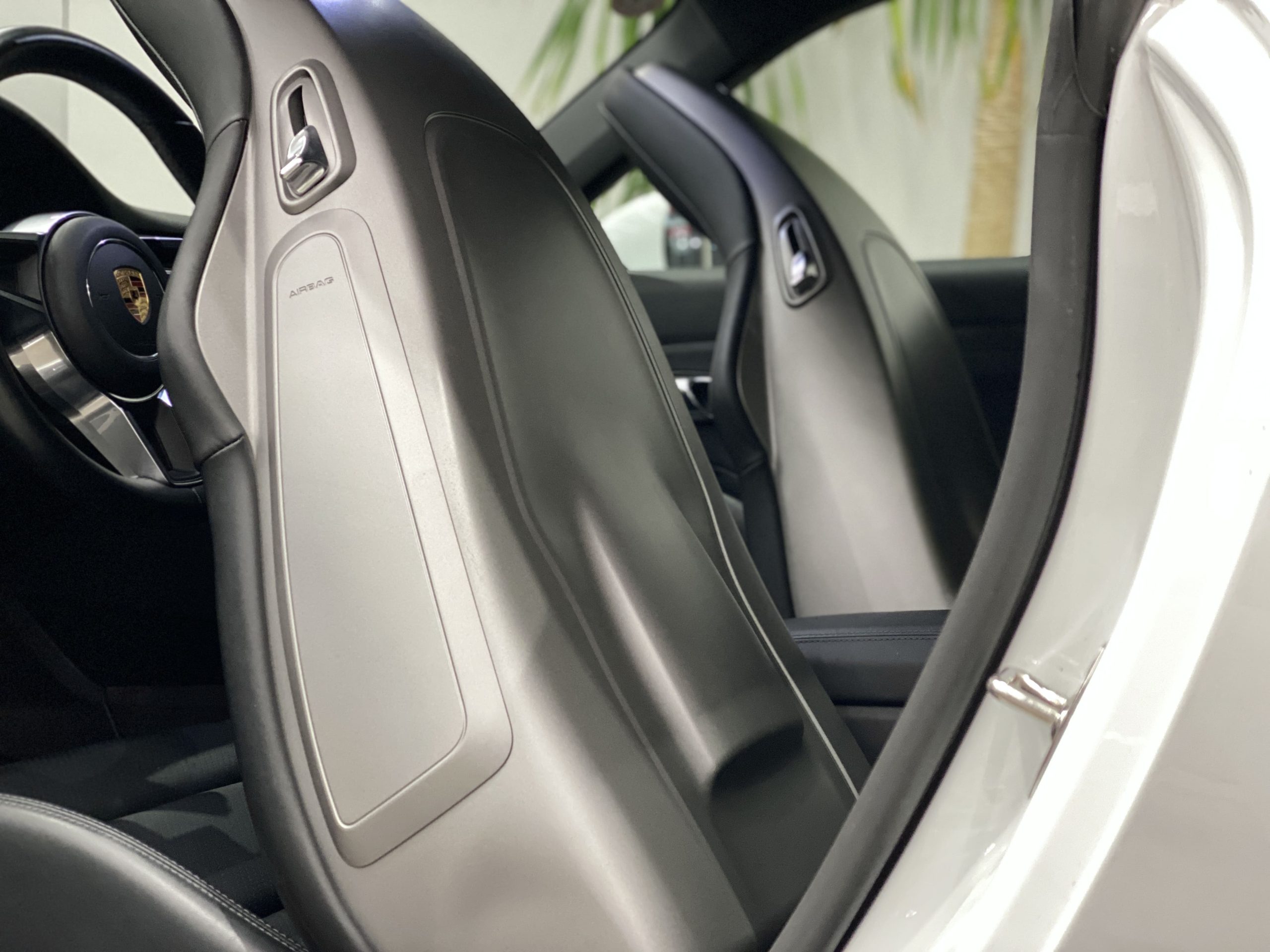 ポルシェ911カレラ4S（Type991.2）<br>超希少7MT！<br>スポーツクロノパッケージ<br>PASM