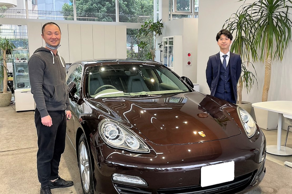 【納車】お洒落なマホガニーカラーのパナメーラが東京都内のお客様のもとへ