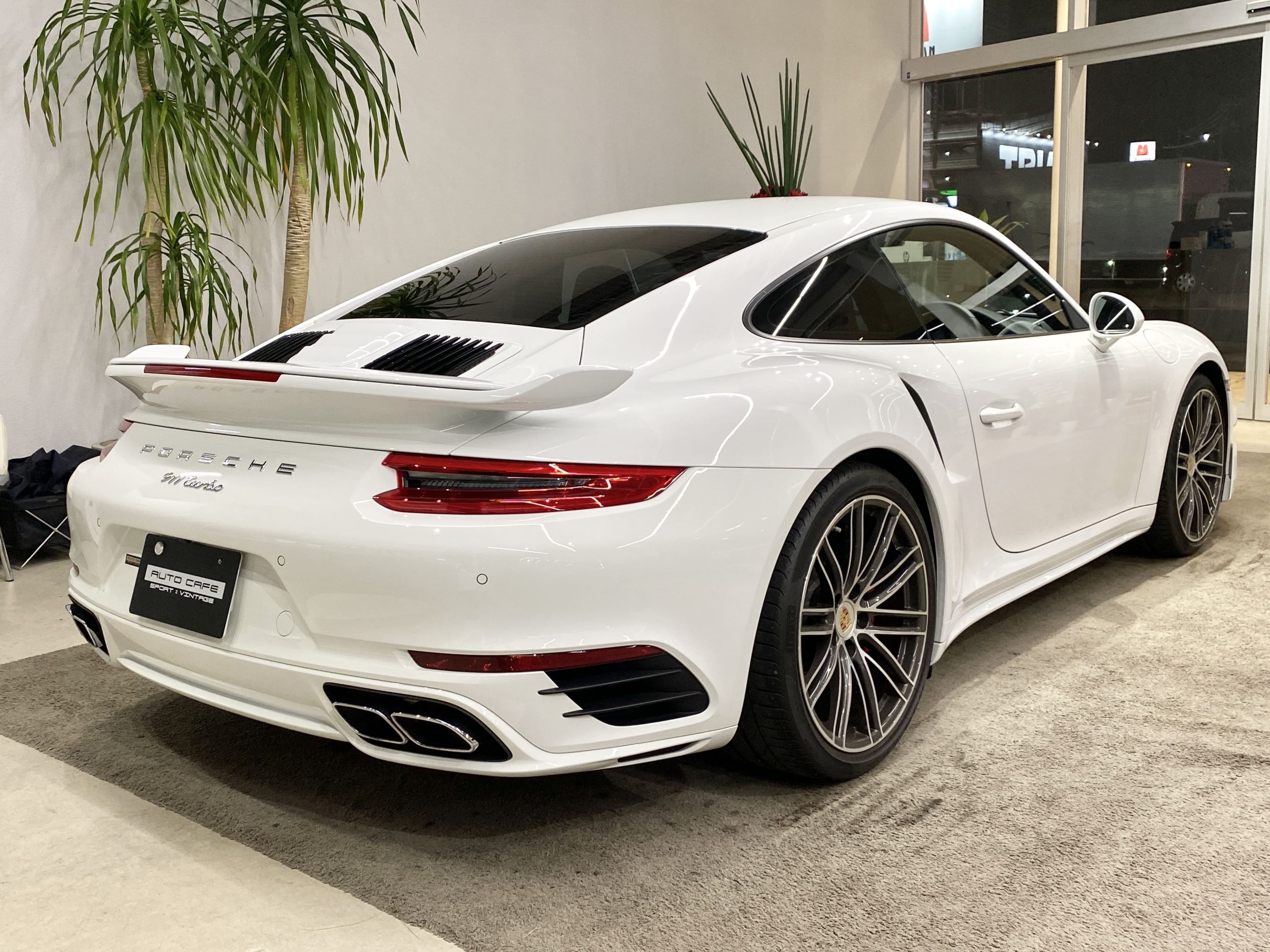 ポルシェ911ターボ PDK（Type991.2）<br>ターボエアロキット<br>スポーツクロノPKG