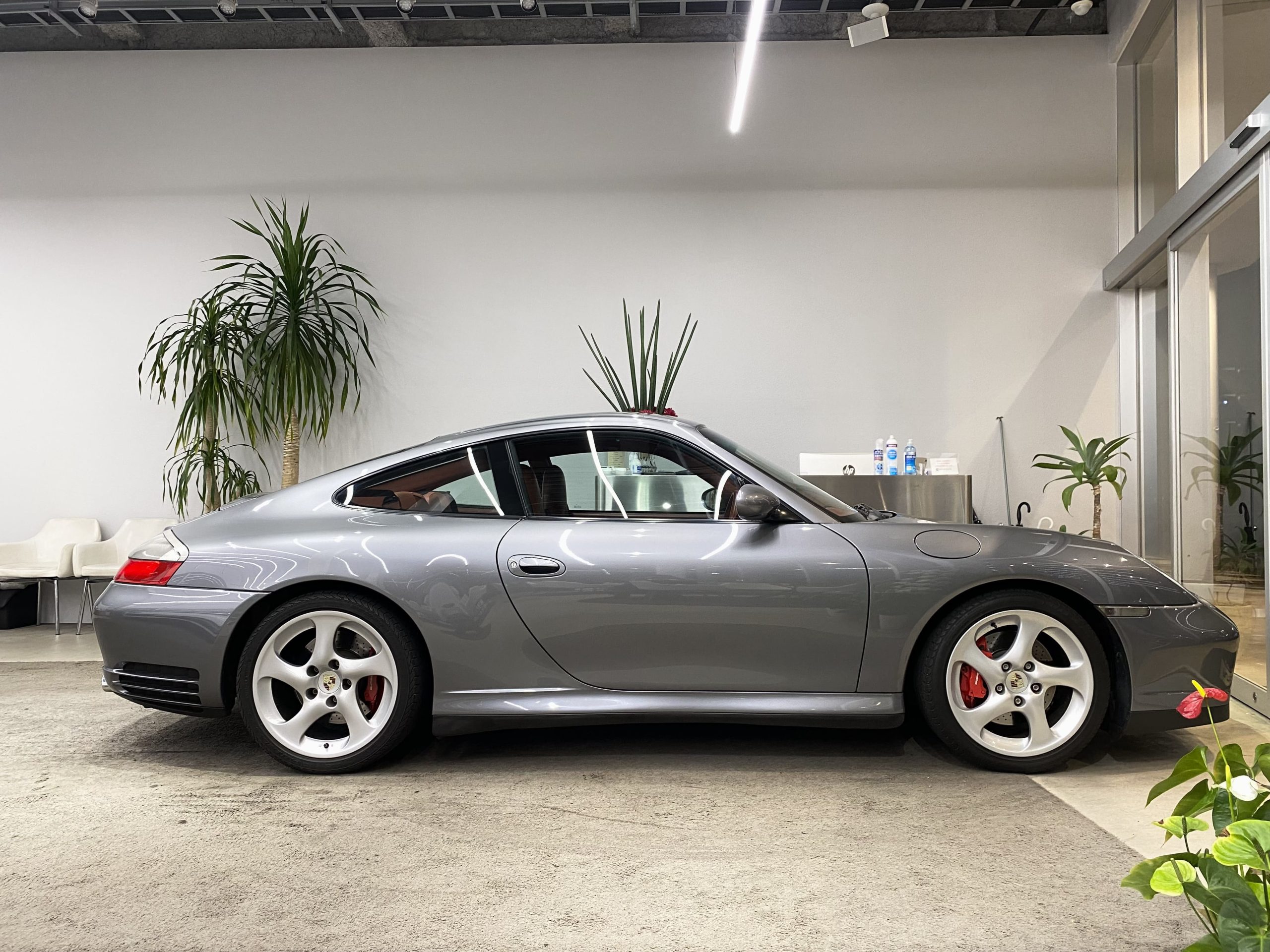 ポルシェ911カレラ4S（Type996）<br>ティプトロニックS<br>テラコッタレザーインテリア<br>インタミ対策済