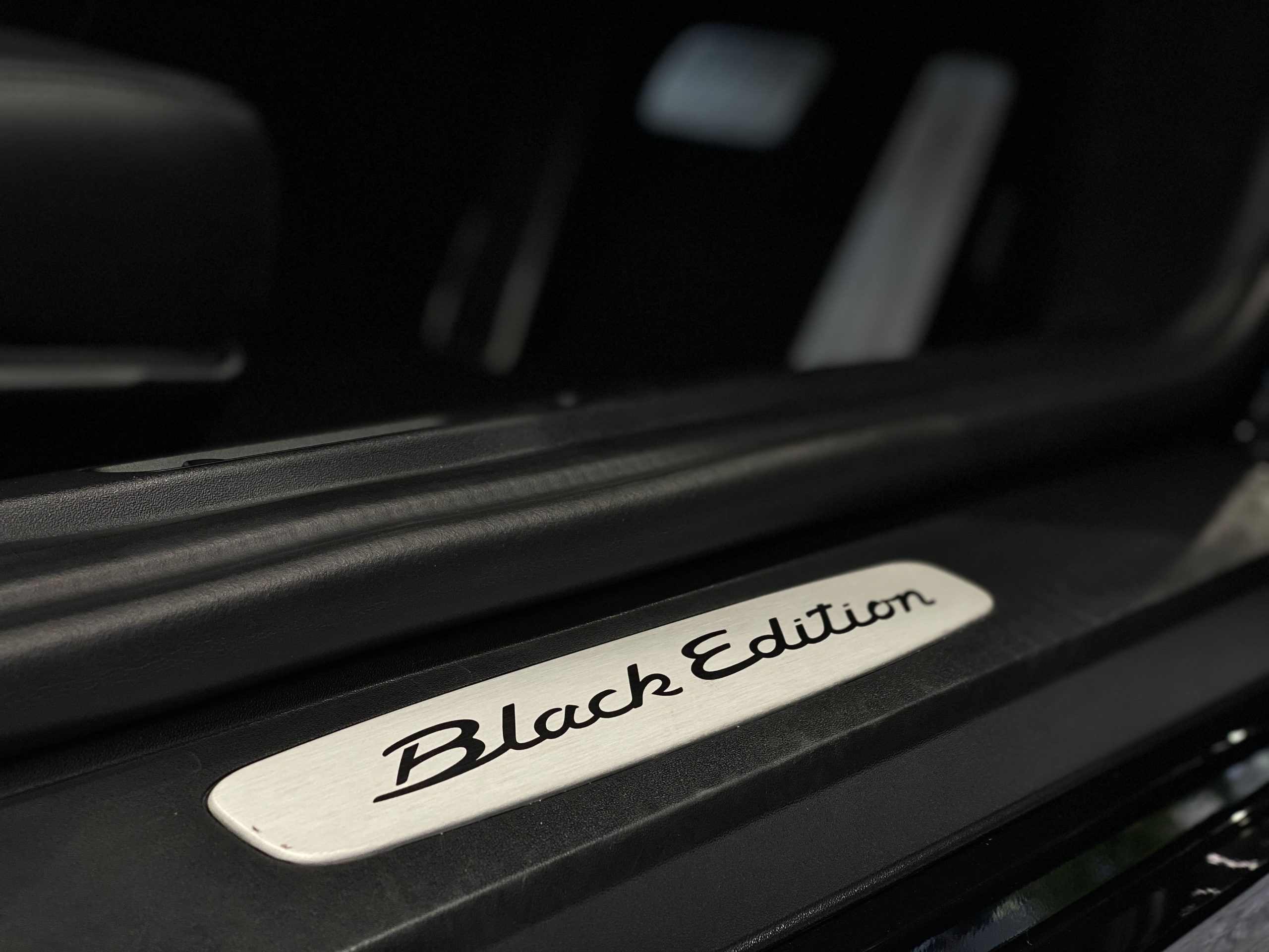 ポルシェケイマン特別仕様車ブラックエディション（Type981）PDK<br>スポーツクロノPKG<br>エントリー＆ドライブ