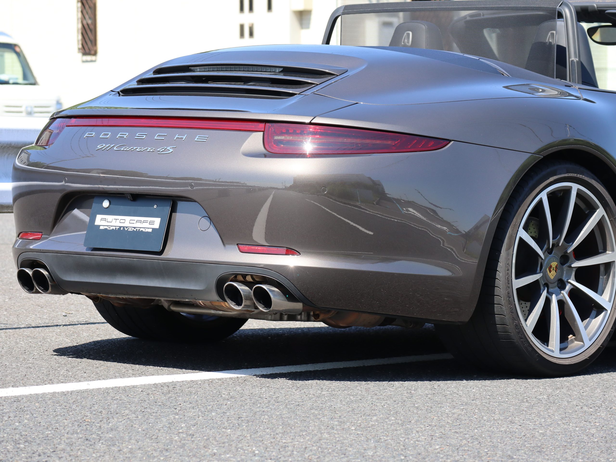 ポルシェ911カレラ4Sカブリオレ（Type991.1）PDK<br>ブラックレザーインテリア<br>スポーツクロノパッケージ<br>スポーツエグゾーストシステム<br>ダイナミックシャシーコントロール（PDCC）<br>エントリー＆ドライブシステム