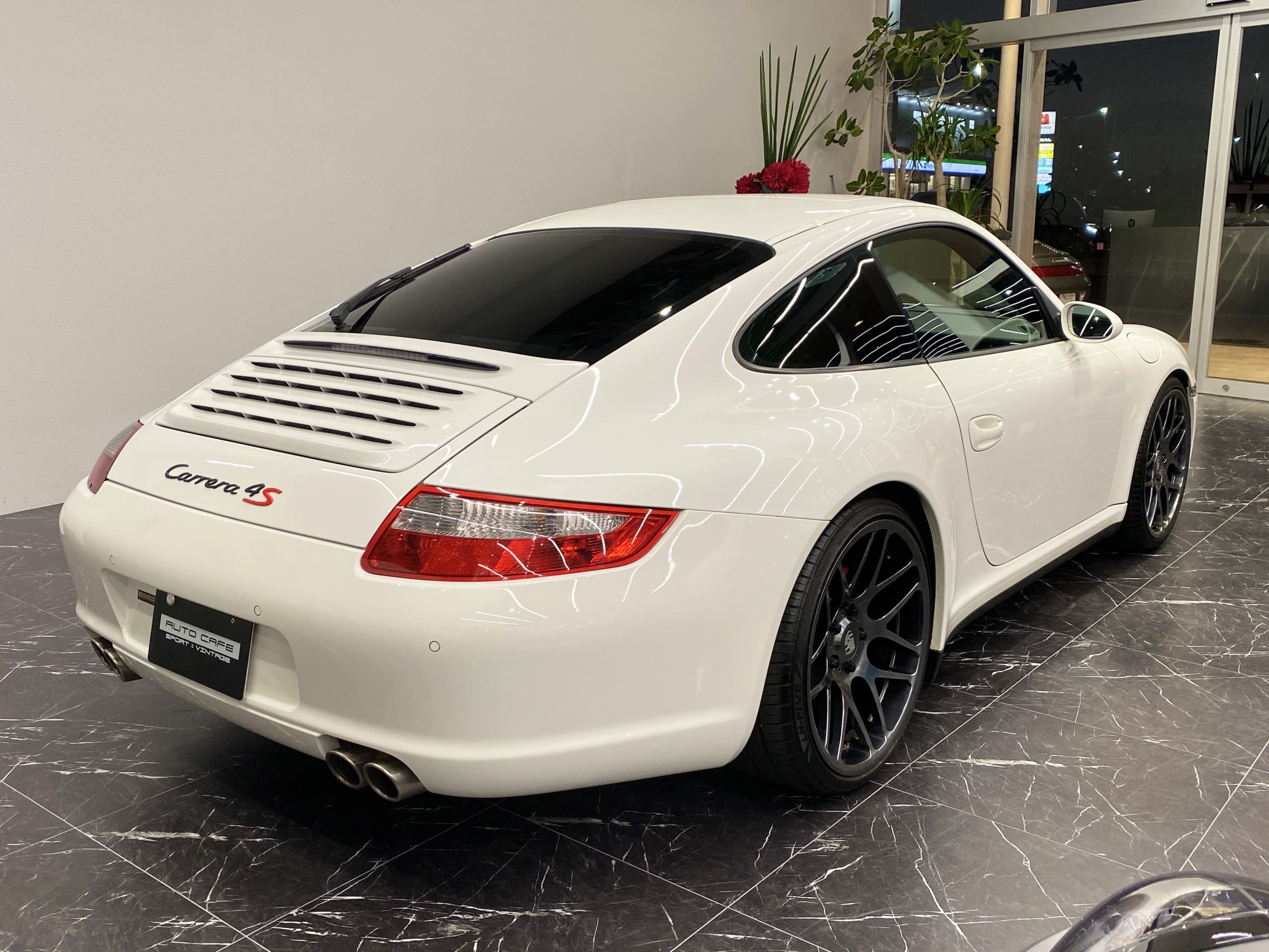 ポルシェ911カレラ4S（Type997.1）ティプトロニックS<br>ココアブラウンオールレザー<br>電動チルト/スライド式サンルーフ