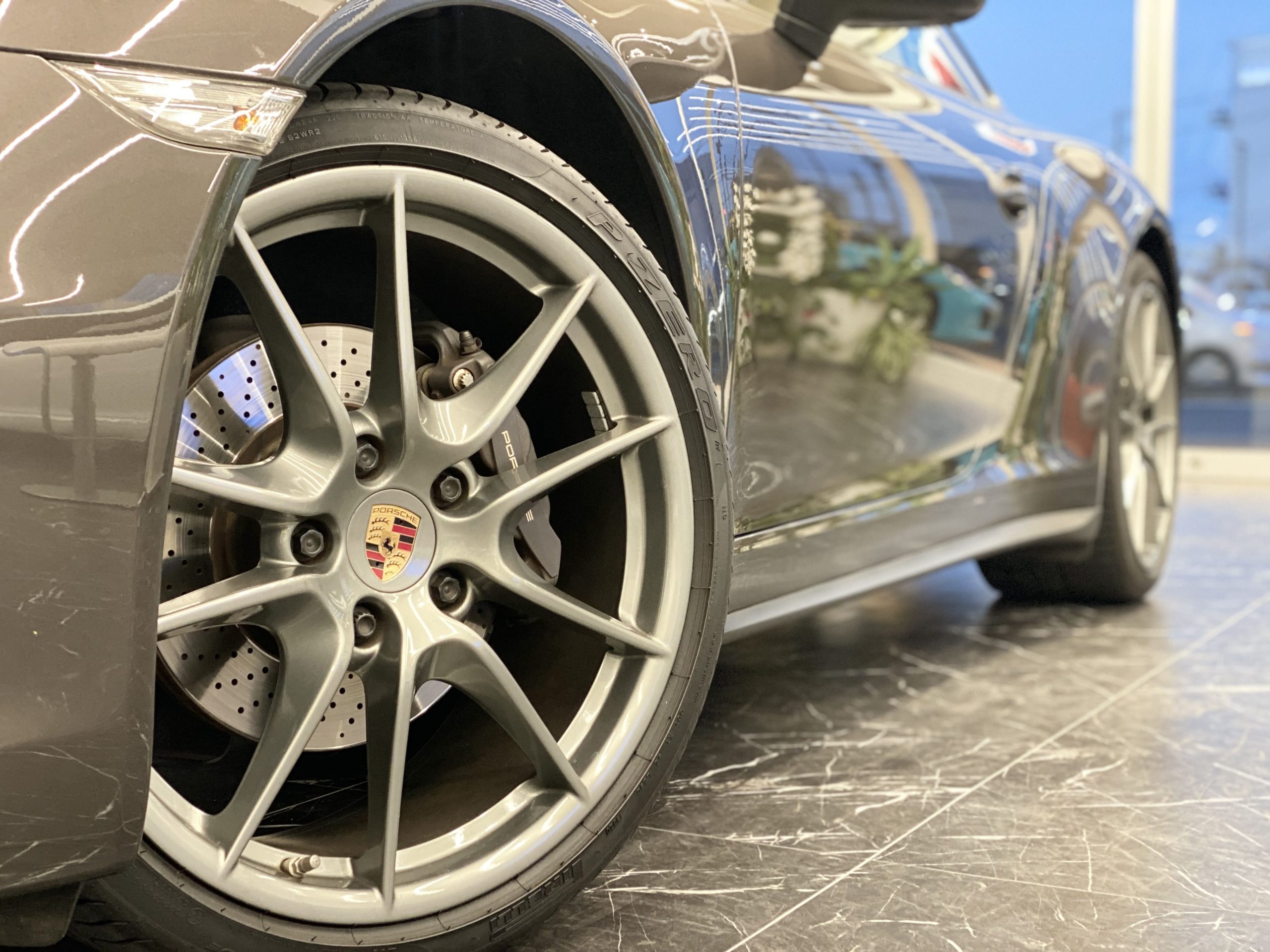 ポルシェ911カレラ4（Type991.1）PDK <br>スポーツクロノPKG<br>ベージュインテリア