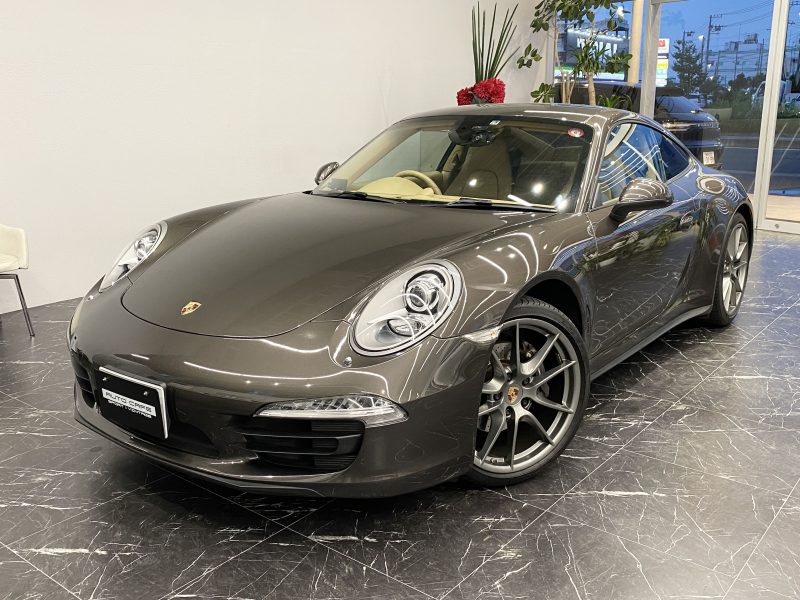 ポルシェ911カレラ4（Type991.1）PDK <br>スポーツクロノPKG<br>ベージュインテリア