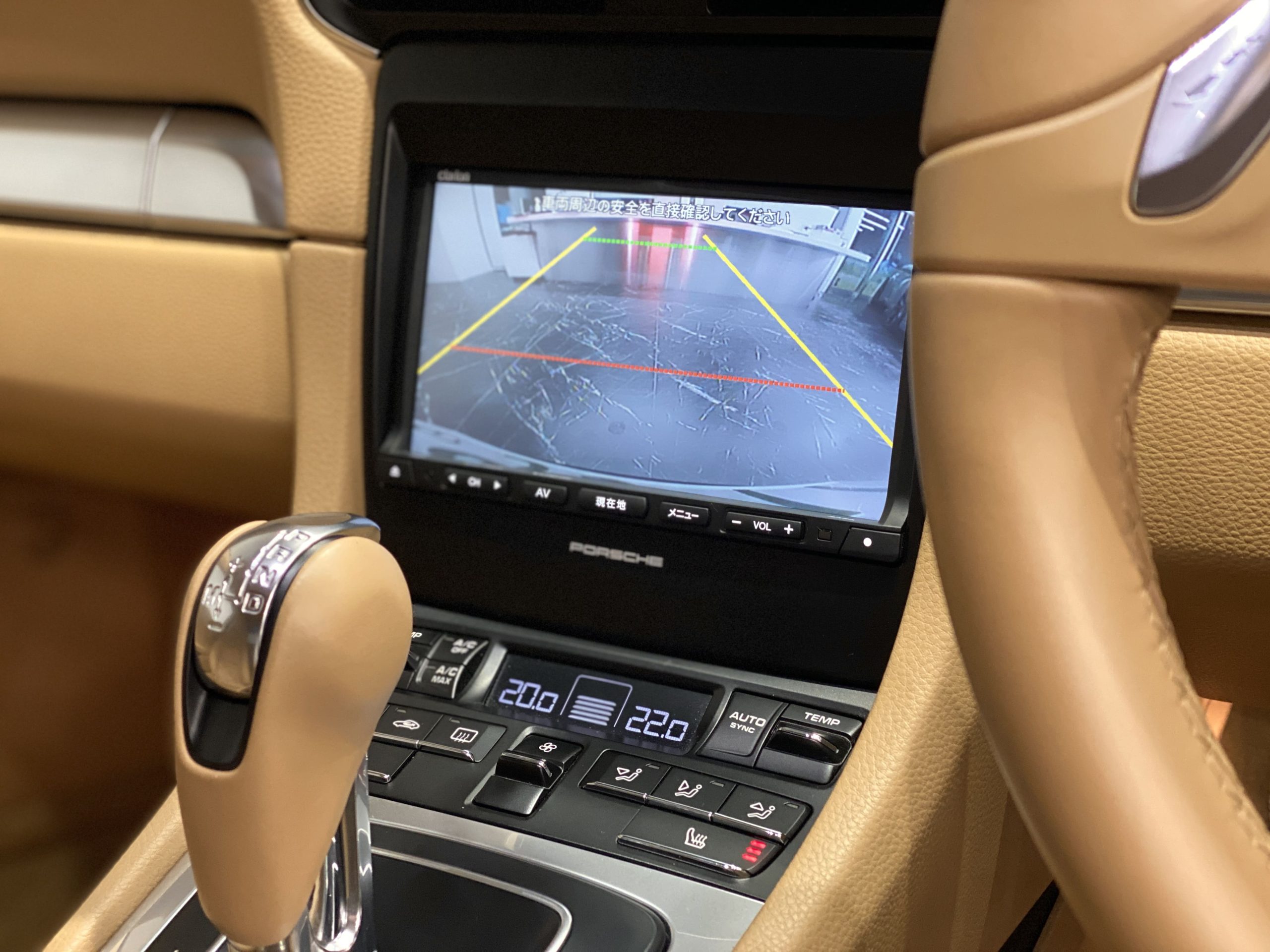 ポルシェ911カレラ4（Type991.1）PDK <br>スポーツクロノPKG<br>ベージュインテリア