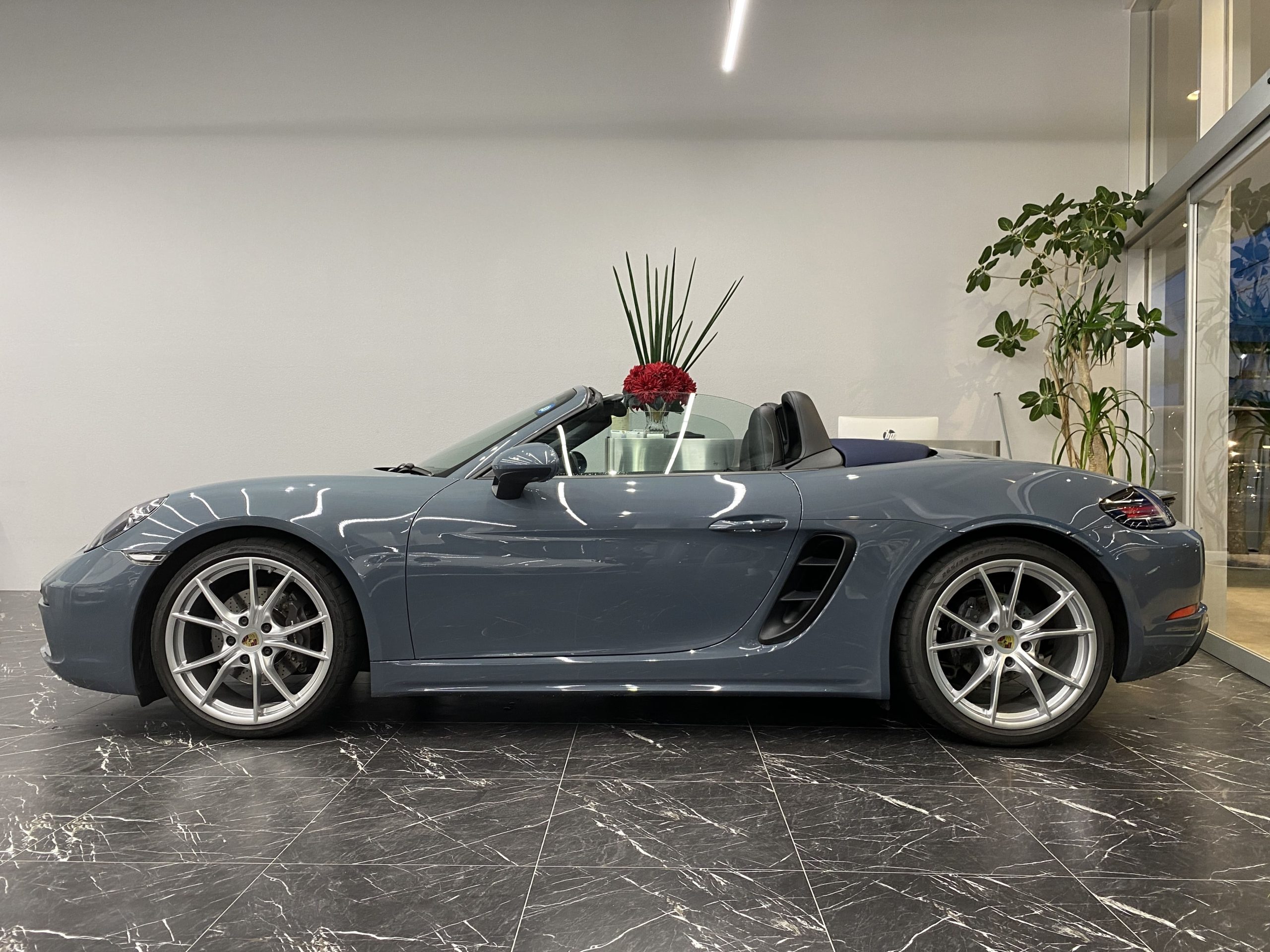 ポルシェ718ボクスター（Type982）PDK<br>スポーツクロノPKG<br>GTスポーツステアリング<br>PASM