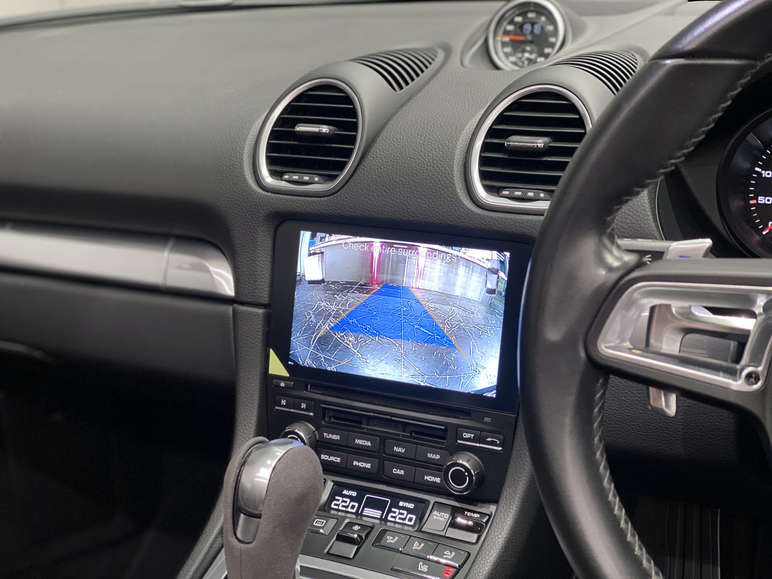 ポルシェ718ボクスター（Type982）PDK<br>スポーツクロノPKG<br>GTスポーツステアリング<br>PASM