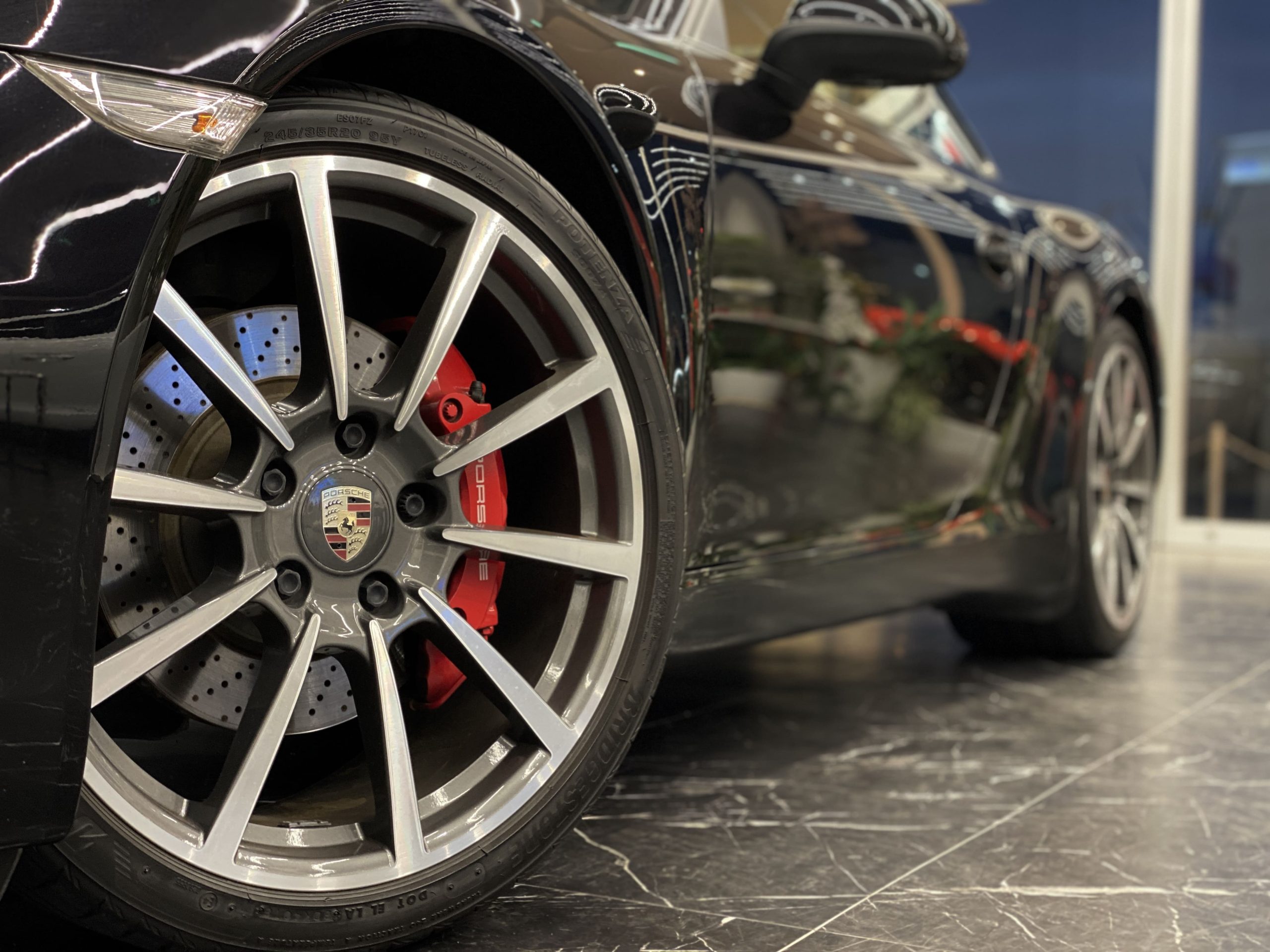 ポルシェ911カレラS（Type991.1）PDK<br>電動サンルーフ<br>スポーツクロノPKG<br>スポーツエグゾースト<br>レザーインテリア