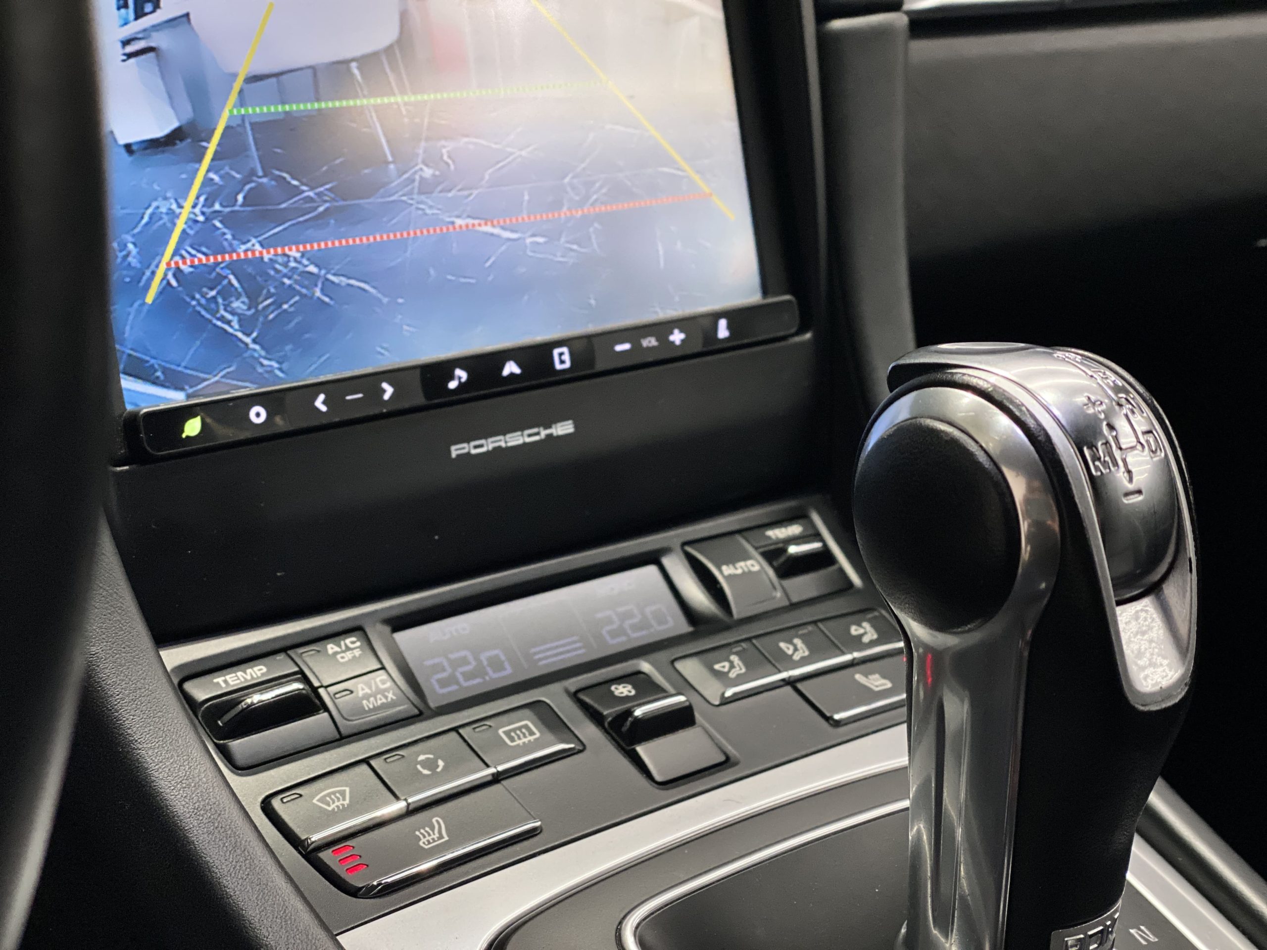 ポルシェ911カレラ（Type991.1）PDK<br>レザーインテリア<br>スポーツクロノPKG<br>スポーツエグゾースト