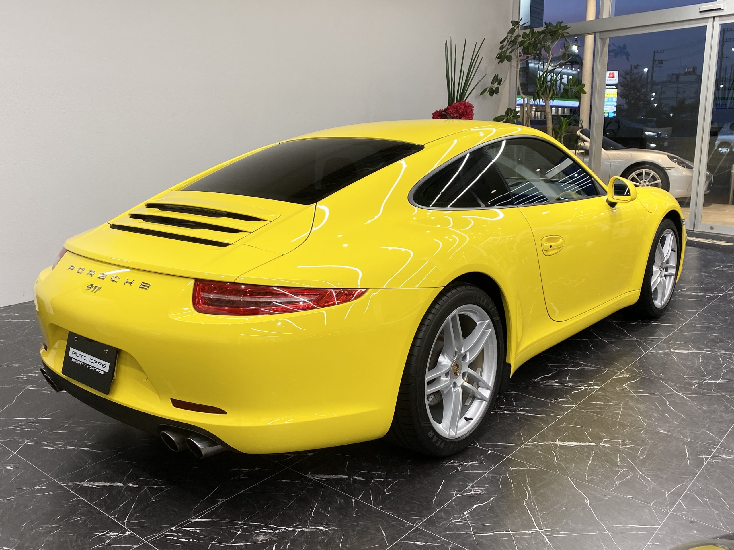 ポルシェ911カレラ（Type991.1）PDK<br>レザーインテリア<br>スポーツクロノPKG<br>スポーツエグゾースト