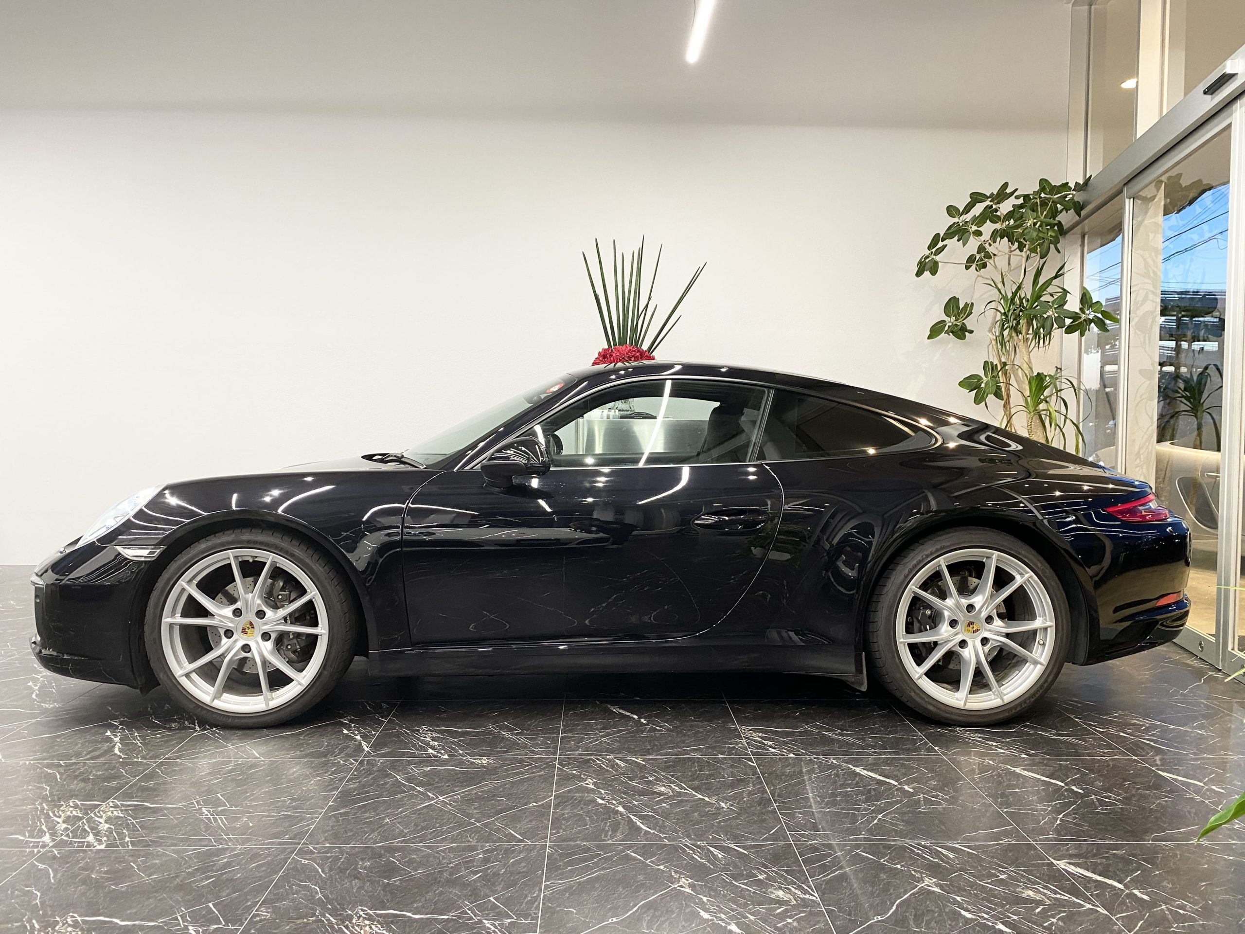 ポルシェ911カレラ（Type991.2）PDK<br>スポーツクロノPKG<br>スポーツエグゾースト<br>PDLS+LEDヘッドライト