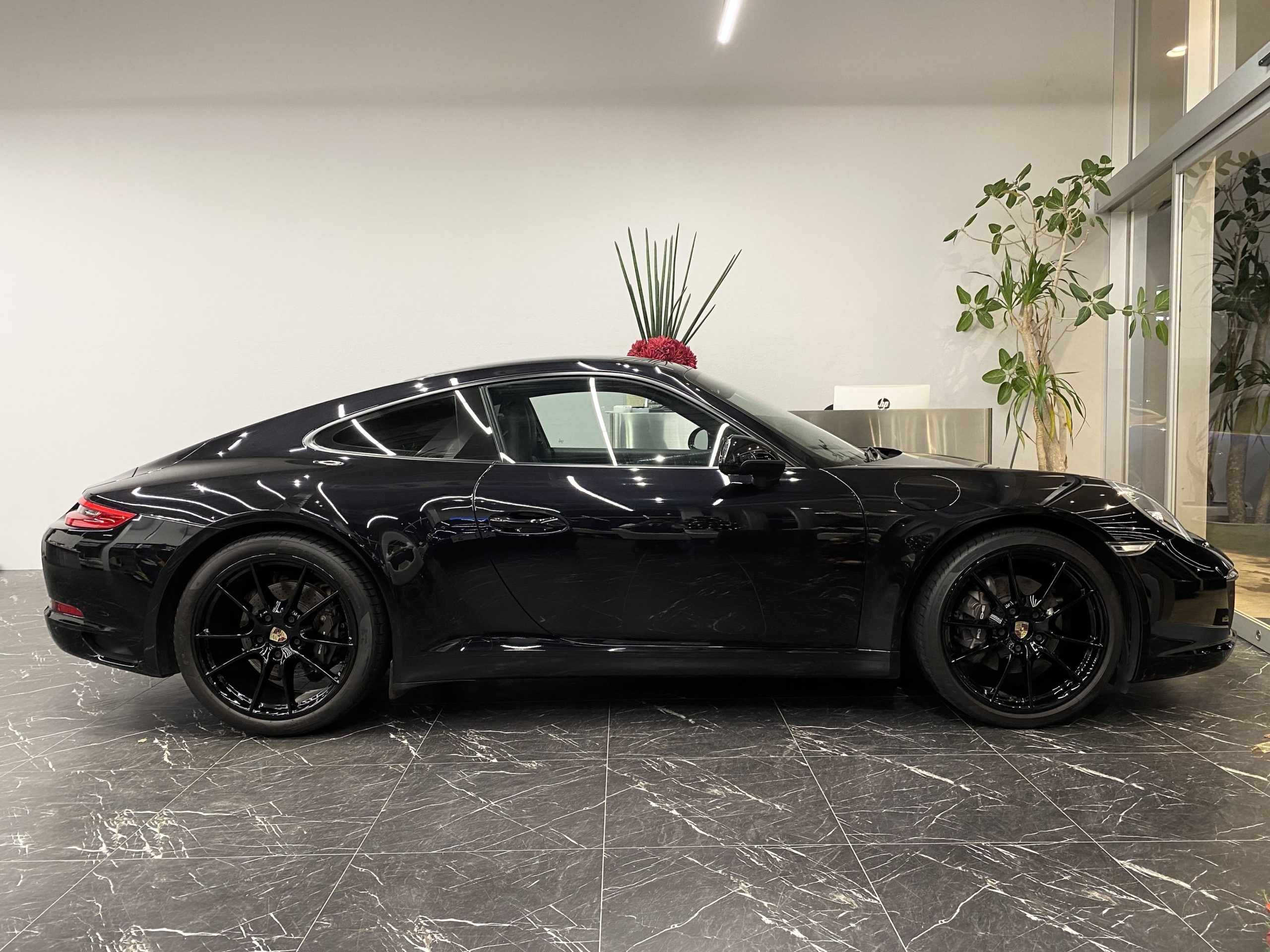 ポルシェ911カレラ（Type991.2）PDK<br>スポーツクロノPKG<br>スポーツエグゾースト<br>PDLS+LEDヘッドライト