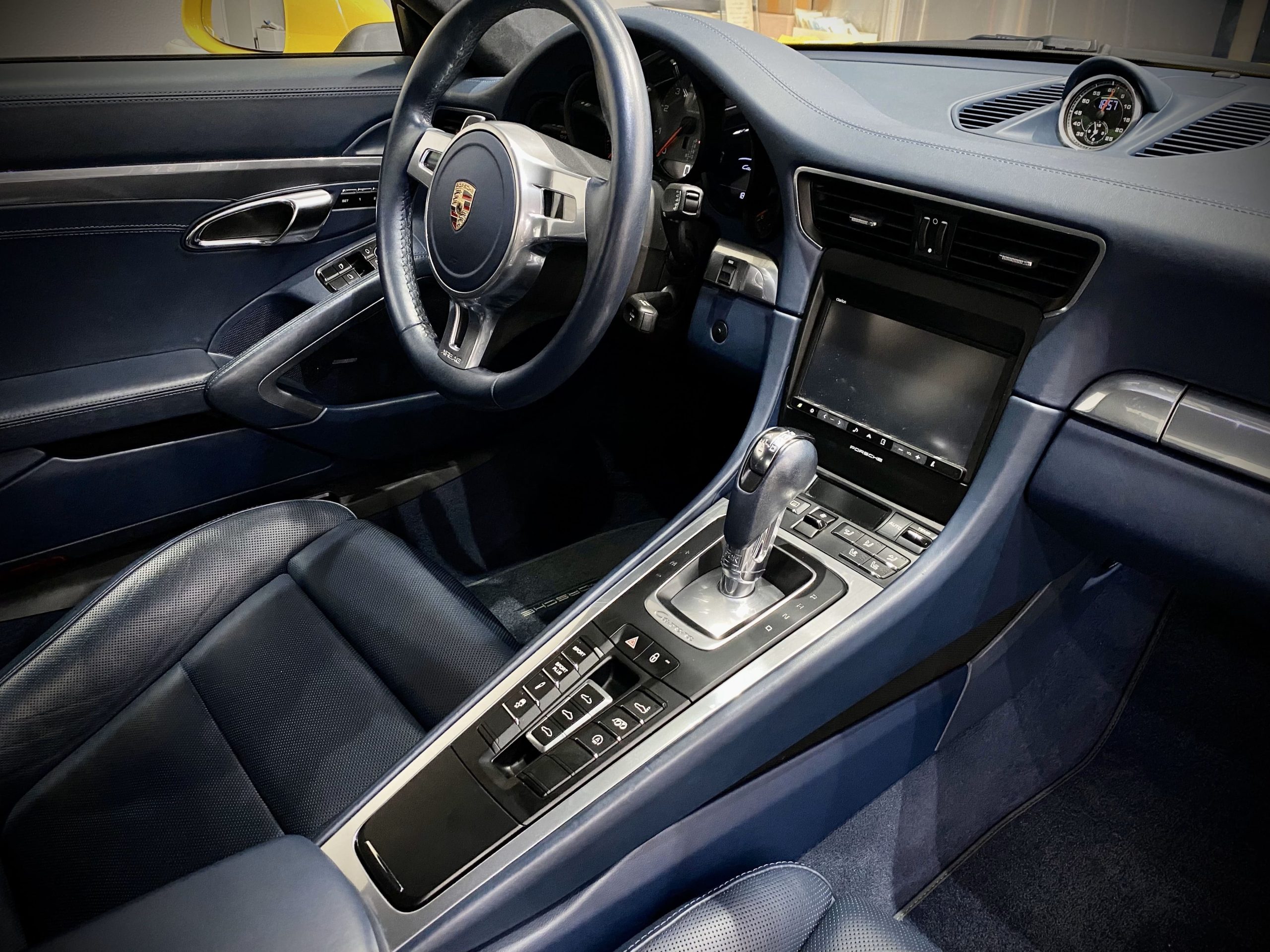 ポルシェ911カレラS（Type991.1）PDK<br>スポーツクロノPKG<br>スポーツエグゾースト<br>電動サンルーフ<br>シートベンチレーション