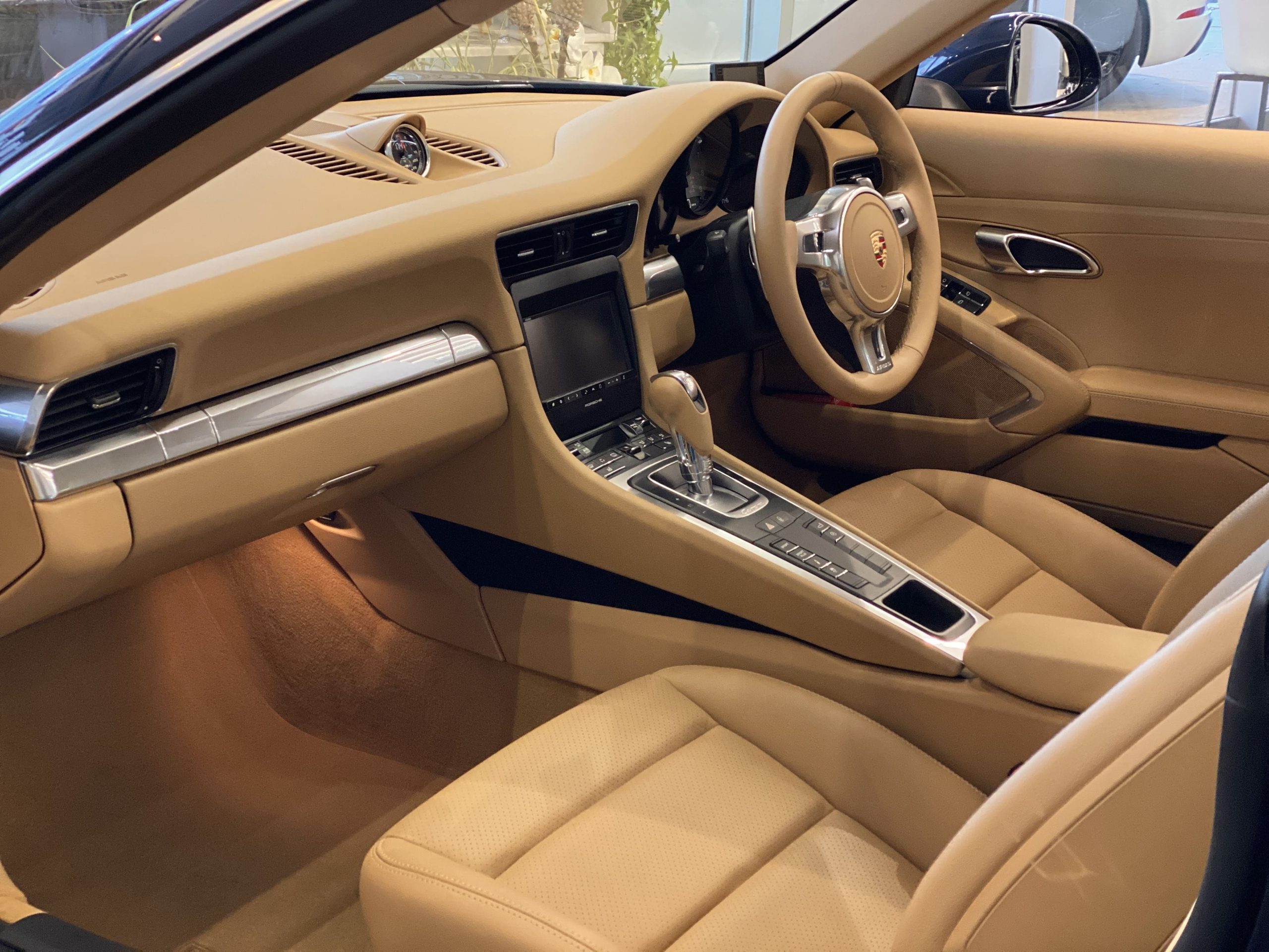 ポルシェ911カレラS（Type991.1）PDK<br>走行7,500km！<br>スポーツクロノPKG<br>スポーツデザインステアリング<br>
