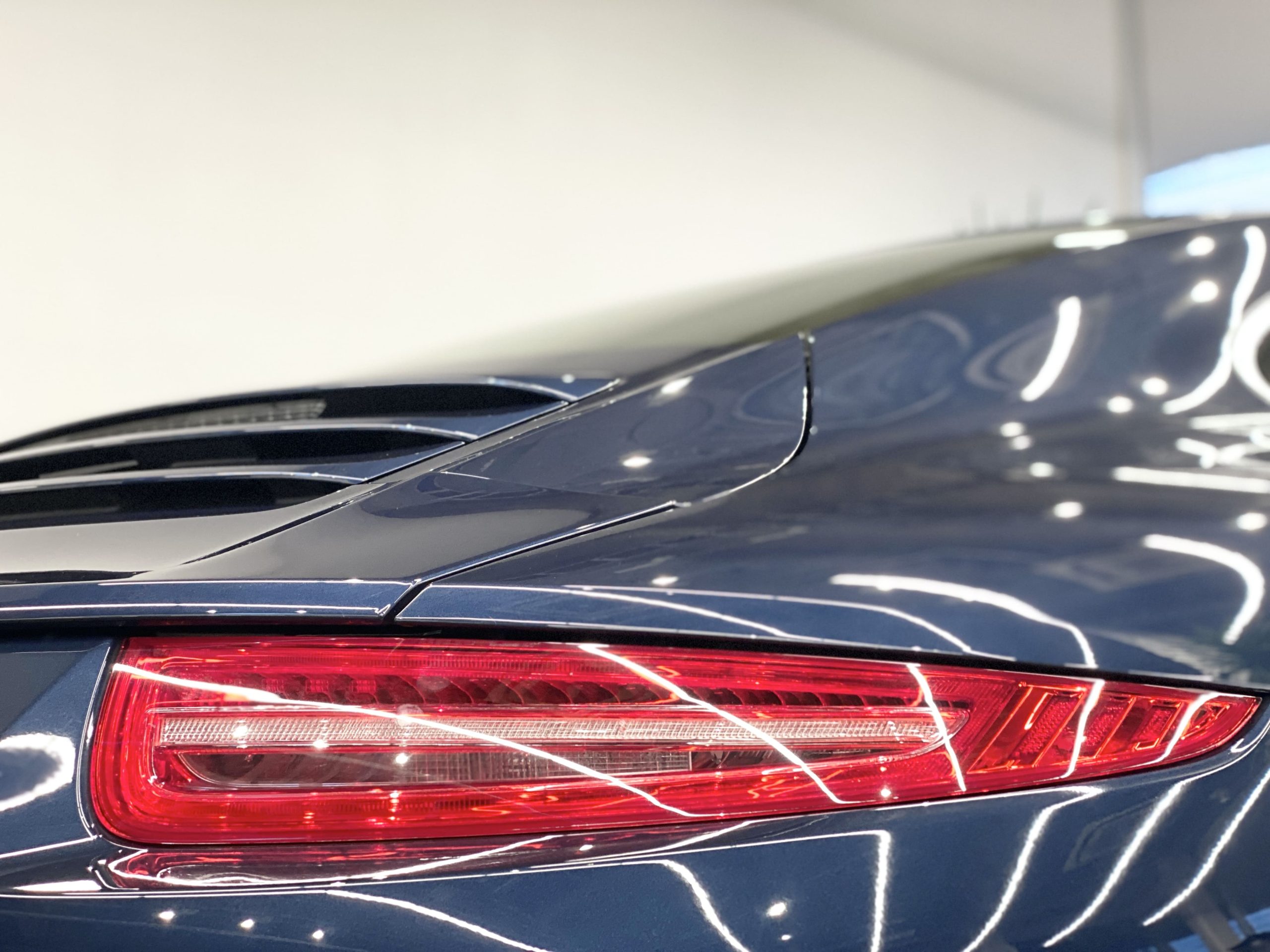 ポルシェ911カレラS（Type991.1）PDK<br>走行7,500km！<br>スポーツクロノPKG<br>スポーツデザインステアリング<br>