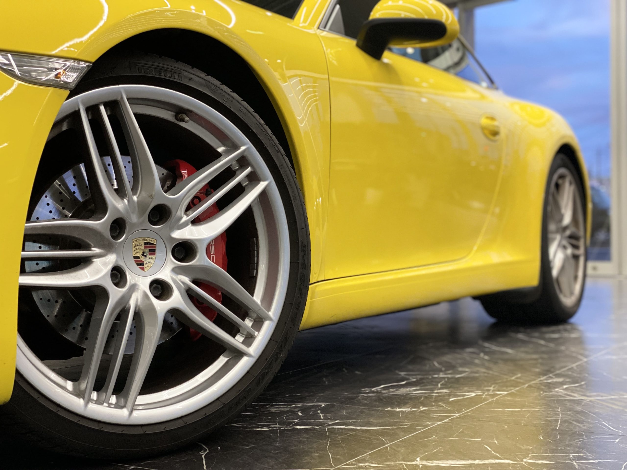 ポルシェ911カレラS（Type991.1）PDK<br>スポーツクロノPKG<br>スポーツエグゾースト<br>電動サンルーフ<br>シートベンチレーション