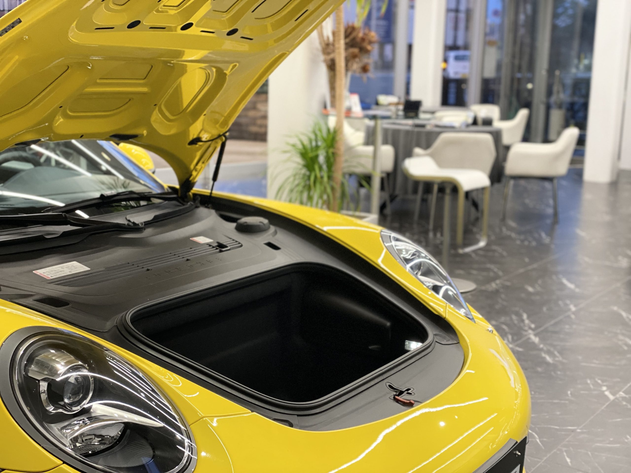 ポルシェ911カレラS（Type991.1）PDK<br>スポーツクロノPKG<br>スポーツエグゾースト<br>電動サンルーフ<br>シートベンチレーション