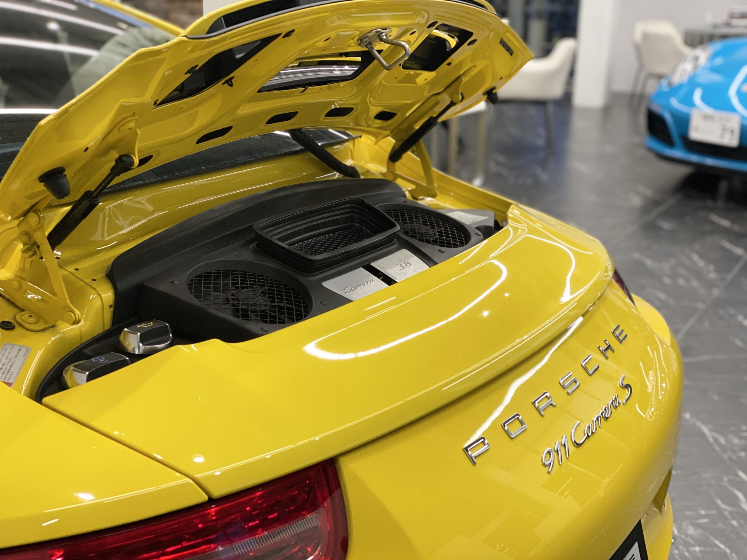 ポルシェ911カレラS（Type991.1）PDK<br>スポーツクロノPKG<br>スポーツエグゾースト<br>電動サンルーフ<br>シートベンチレーション