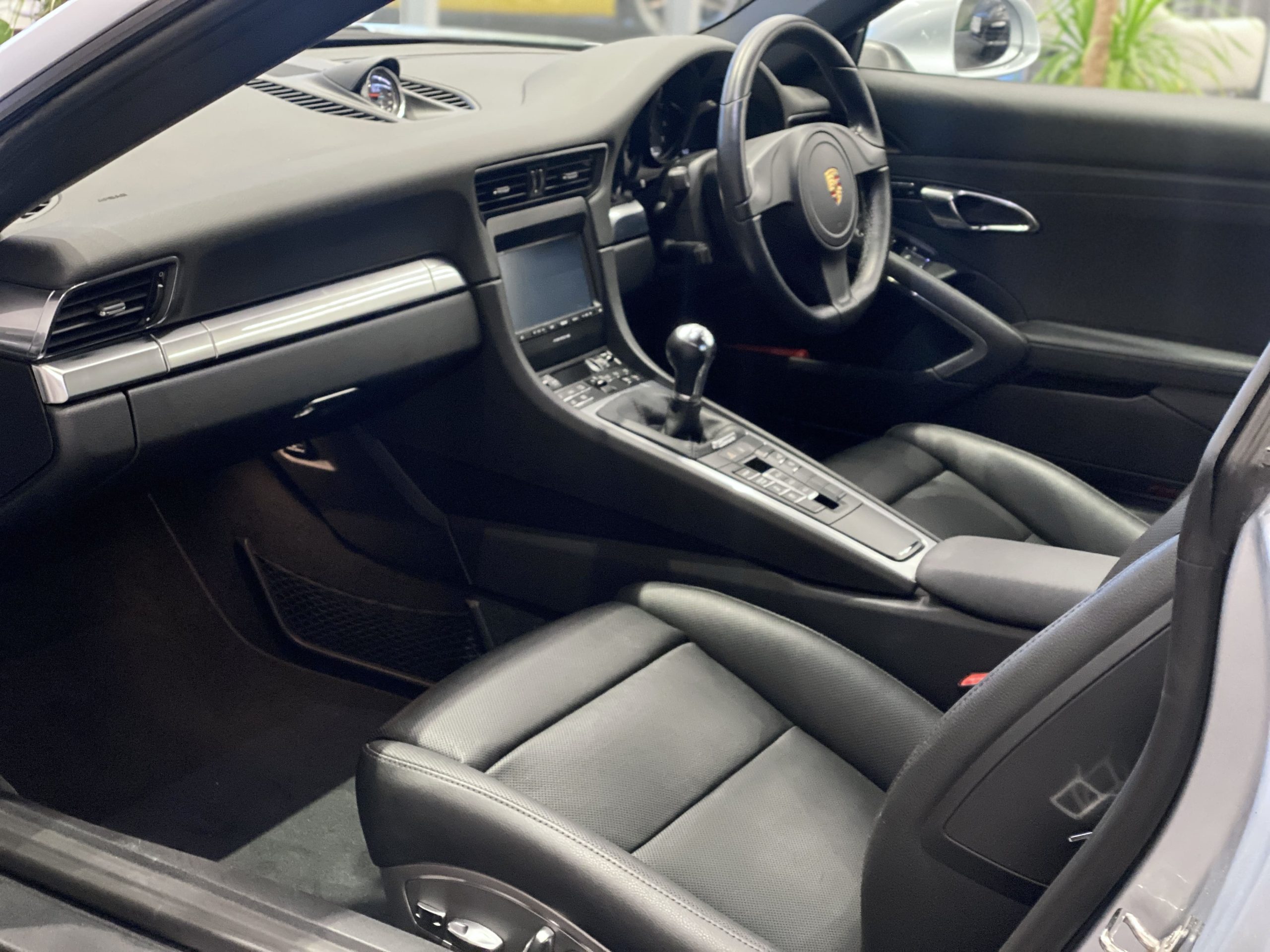 ポルシェ911カレラ（Type991.1）7MT<br>スポーツクロノPKG<br>電動サンルーフ<br>シートベンチレーション＆ヒーター（14Way)