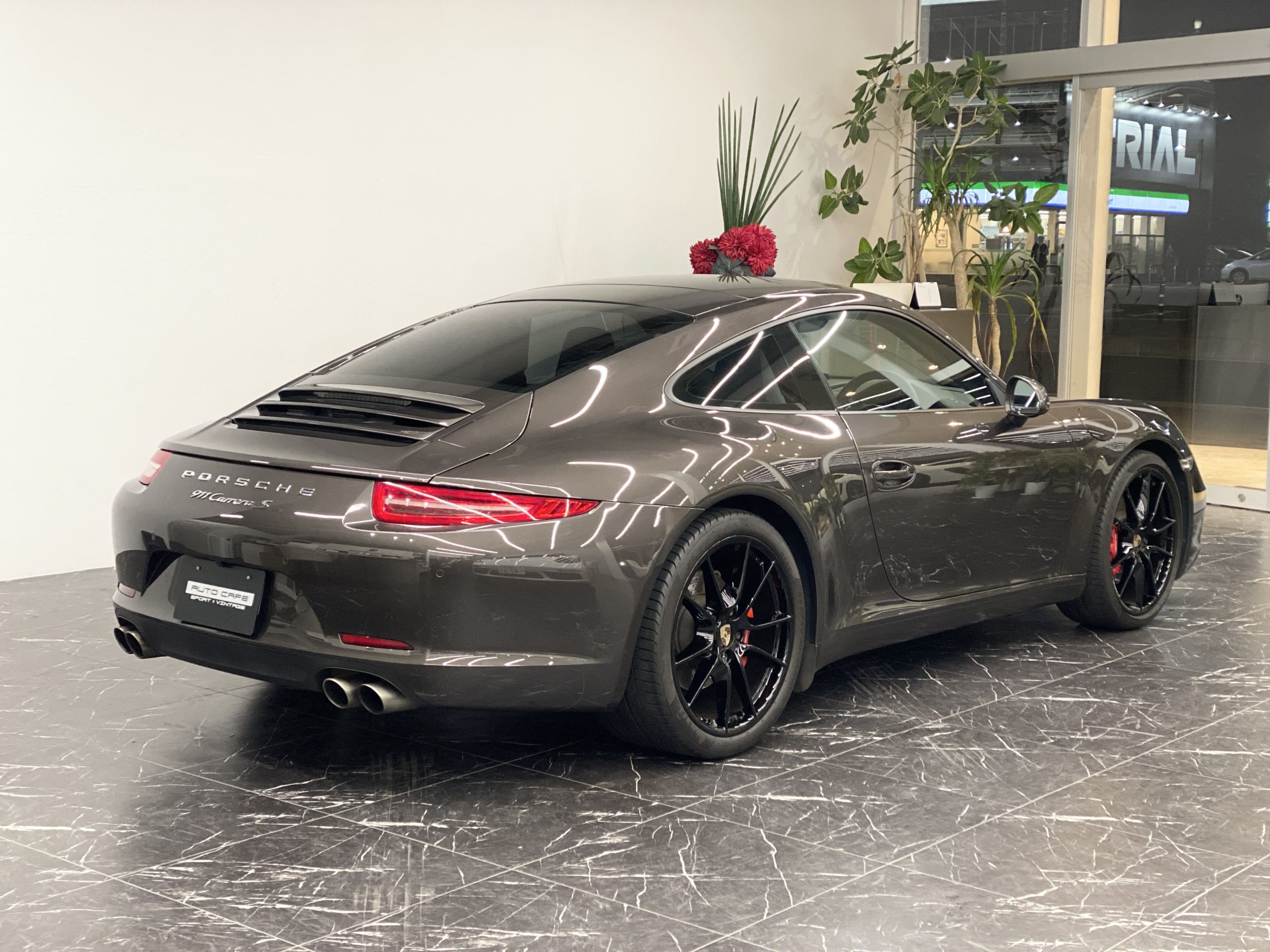 ポルシェ911カレラS（Type991.1）PDK<br>ツートンレザーインテリア<br>電動サンルーフ<br>