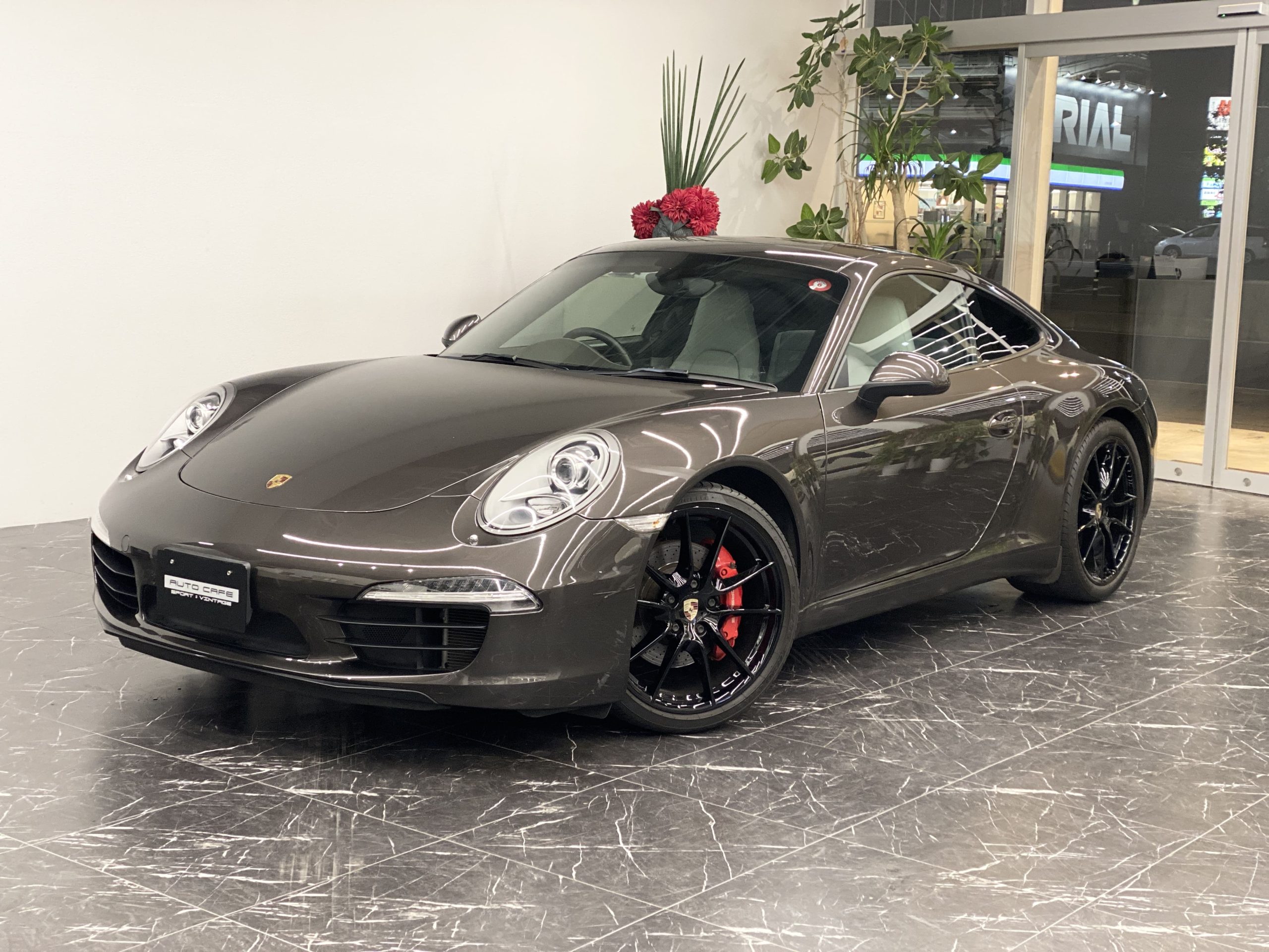 ポルシェ911カレラS（Type991.1）PDK<br>ツートンレザーインテリア<br>電動サンルーフ<br>