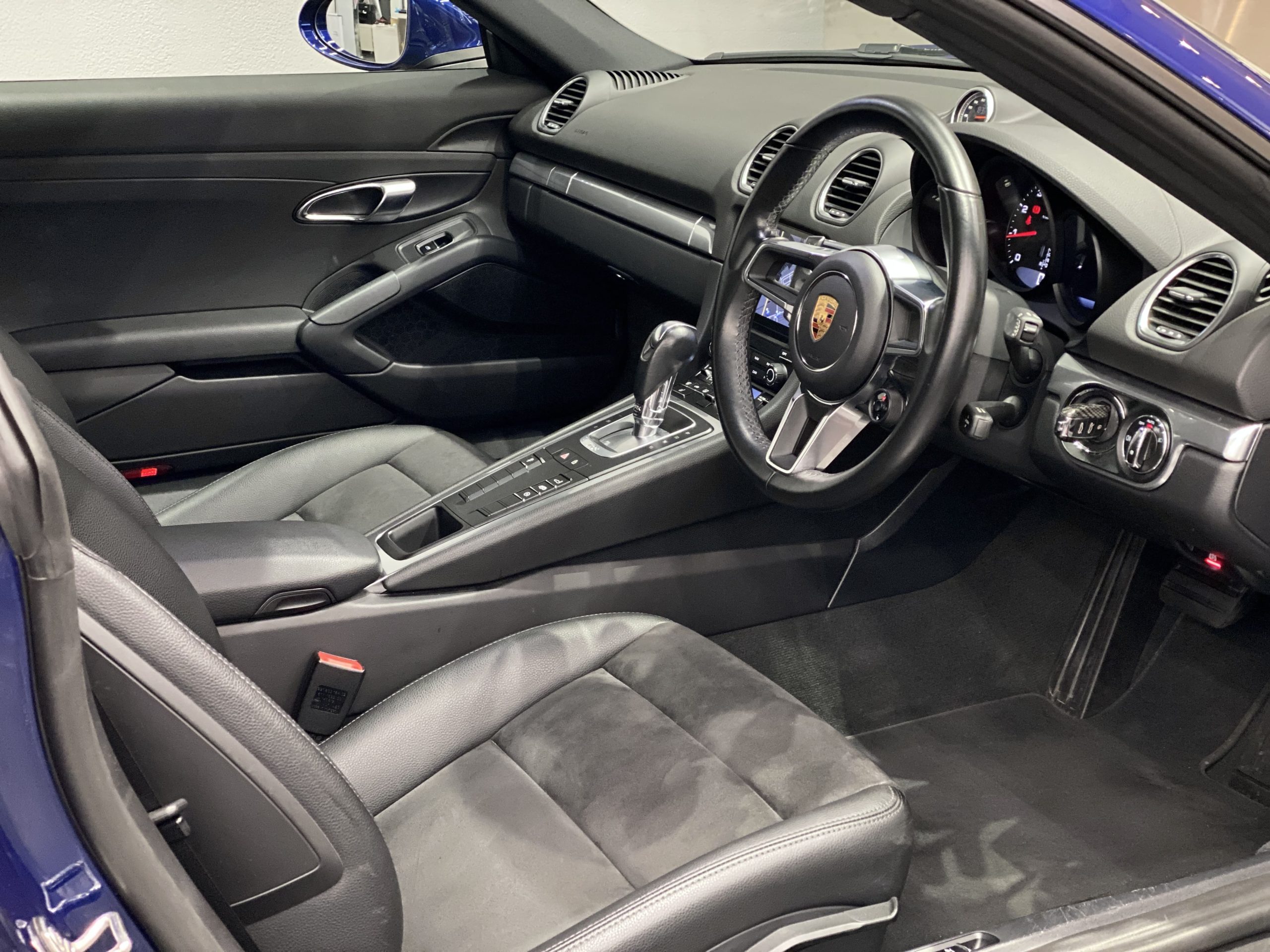 ポルシェ718ケイマン（Type982）PDK<br>スポーツクロノPKG<br>スポーツエグゾースト<br>TVチューナー