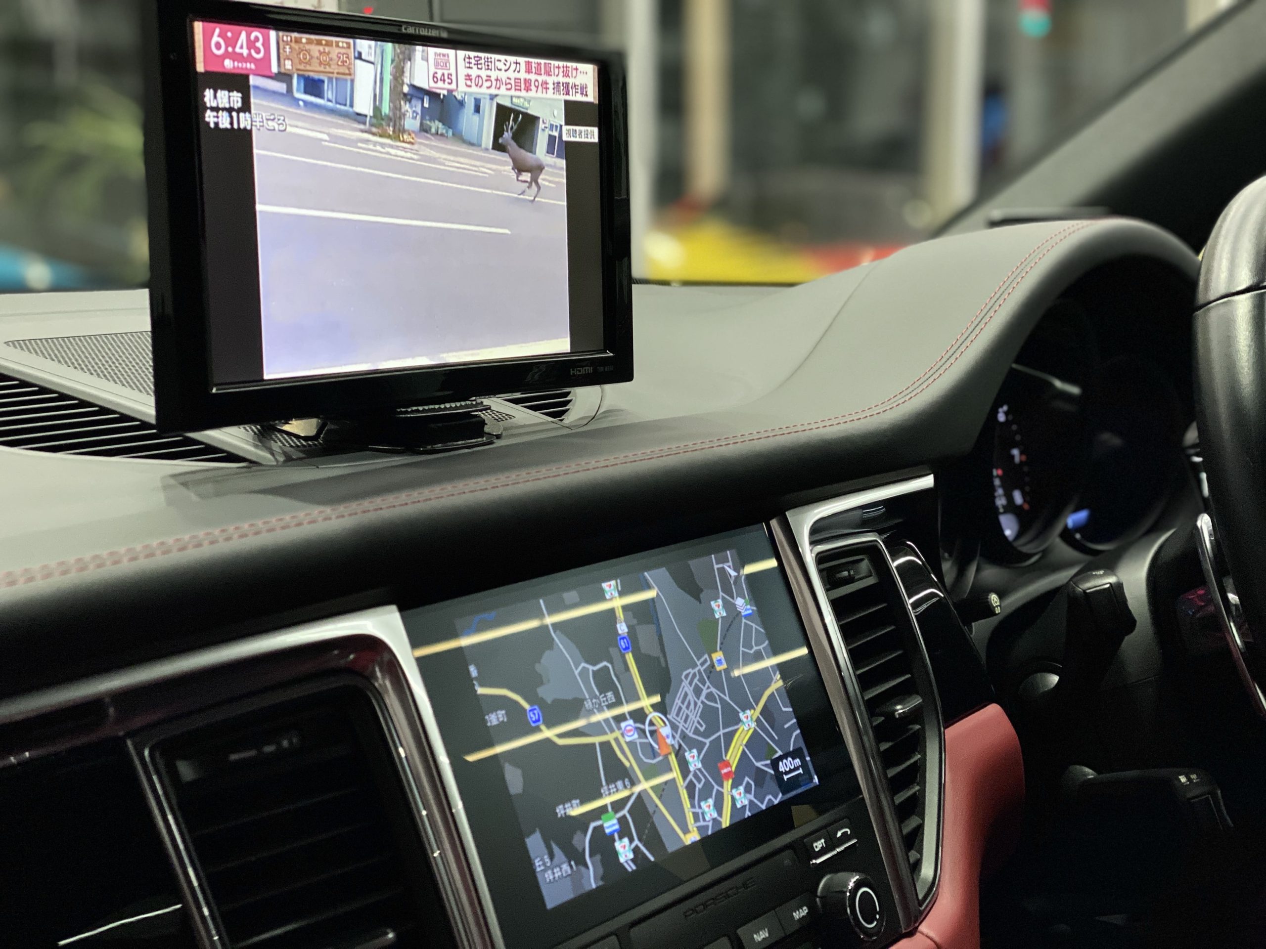 ポルシェマカンGTS PDK<br>ツートンレザーインテリア<br>スポーツエグゾースト<br>PDLS+付LEDヘッドライト<br>レーンチェンジアシスト