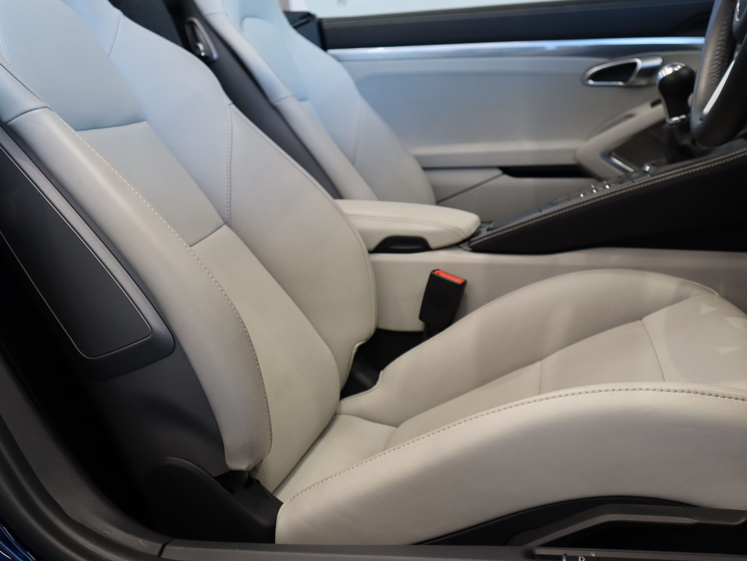 ポルシェ718ボクスターGTS4.0（Type982）6MT<br>【ブラック×クレヨン】レザーインテリア<br>シートベンチレーション
