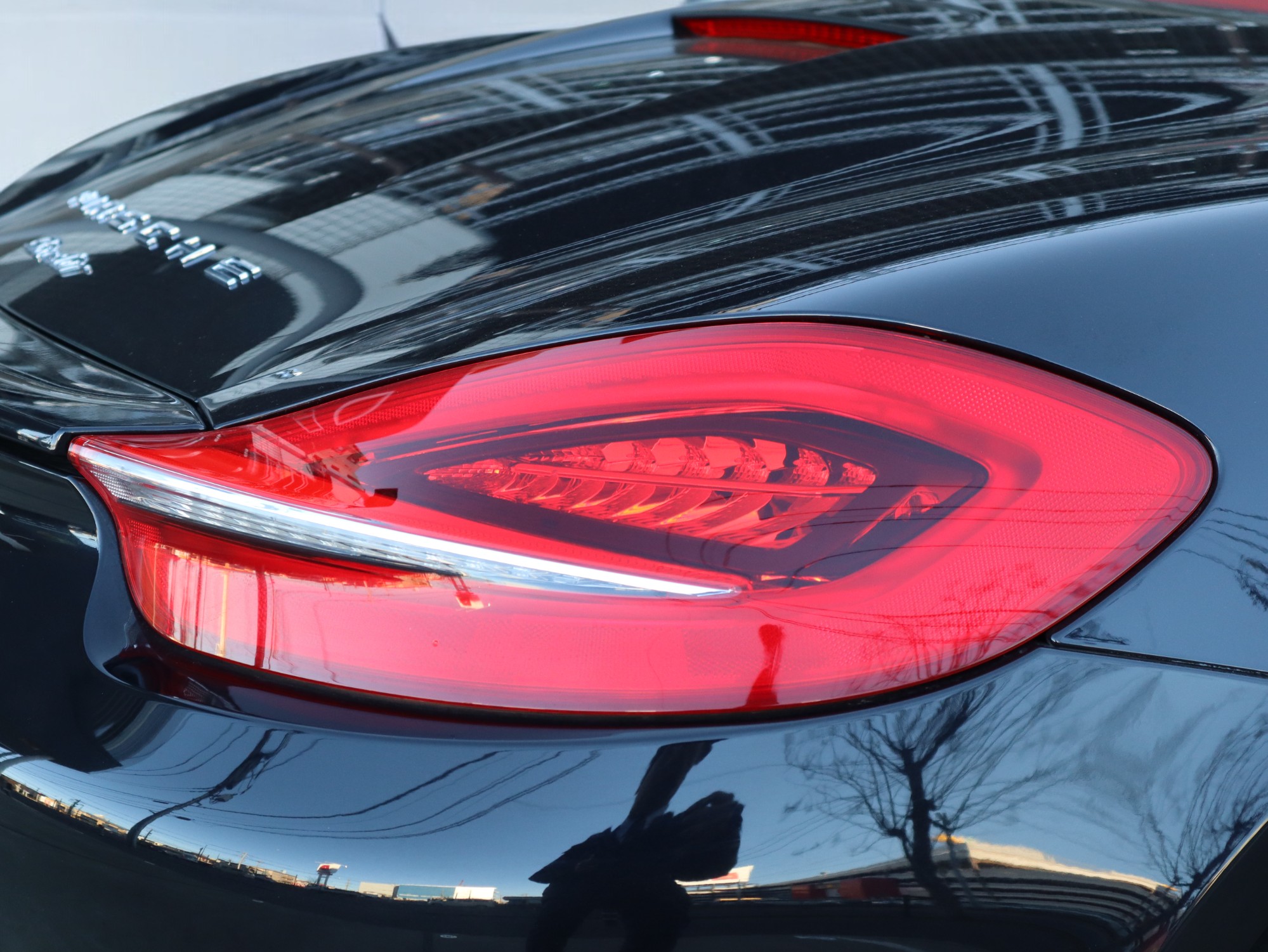 ポルシェボクスター（Type981）PDK<br>スポーツエグゾーストシステム<br>スポーツデザインステアリング<br>シートヒーター<br>電動可倒式ドアミラー