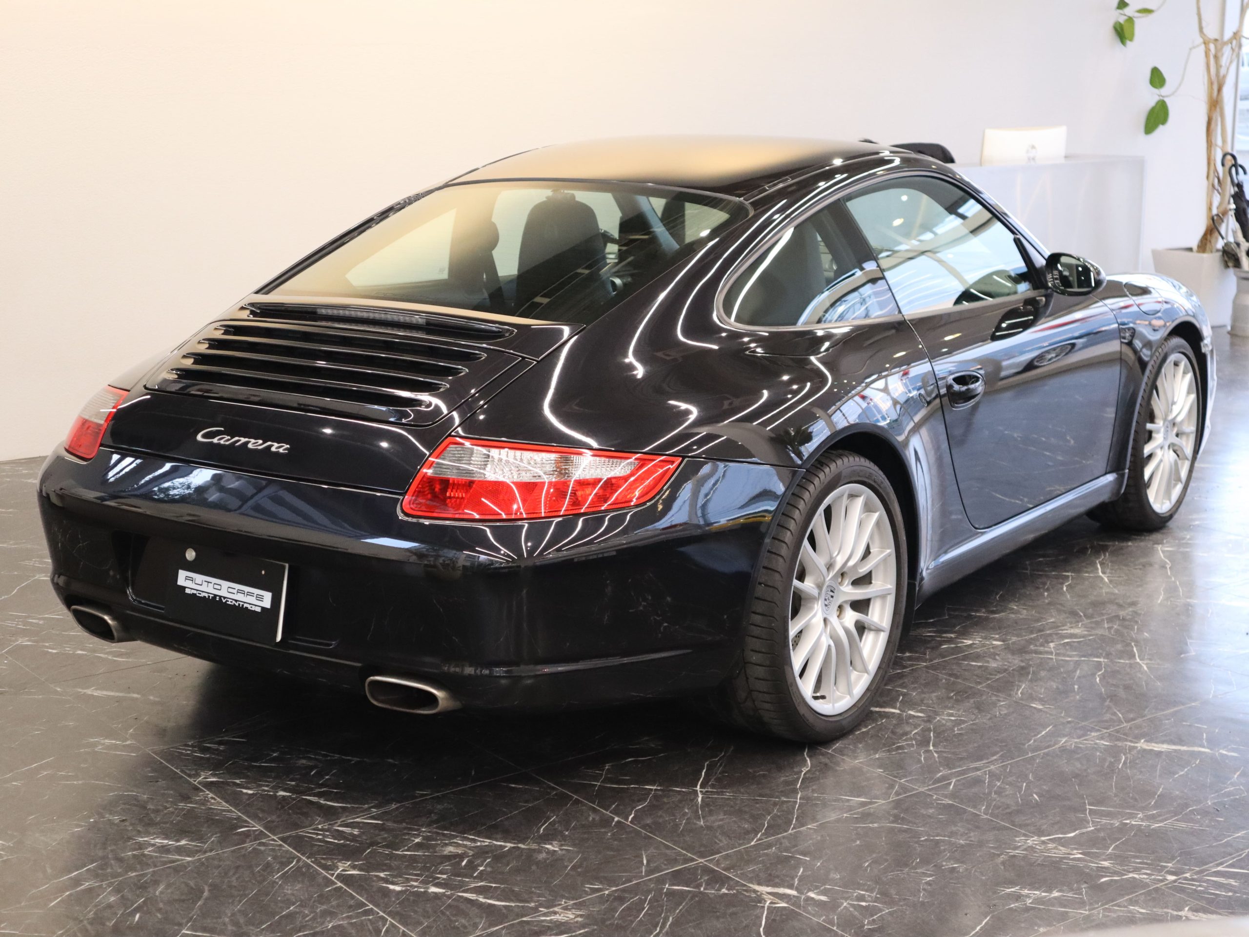 911カレラ エクスクルーシブエディション（Type997）<br>国内75台限定生産<br>エクスクルーシブ専用カーボンオプション<br>スポーツクロノパッケージ