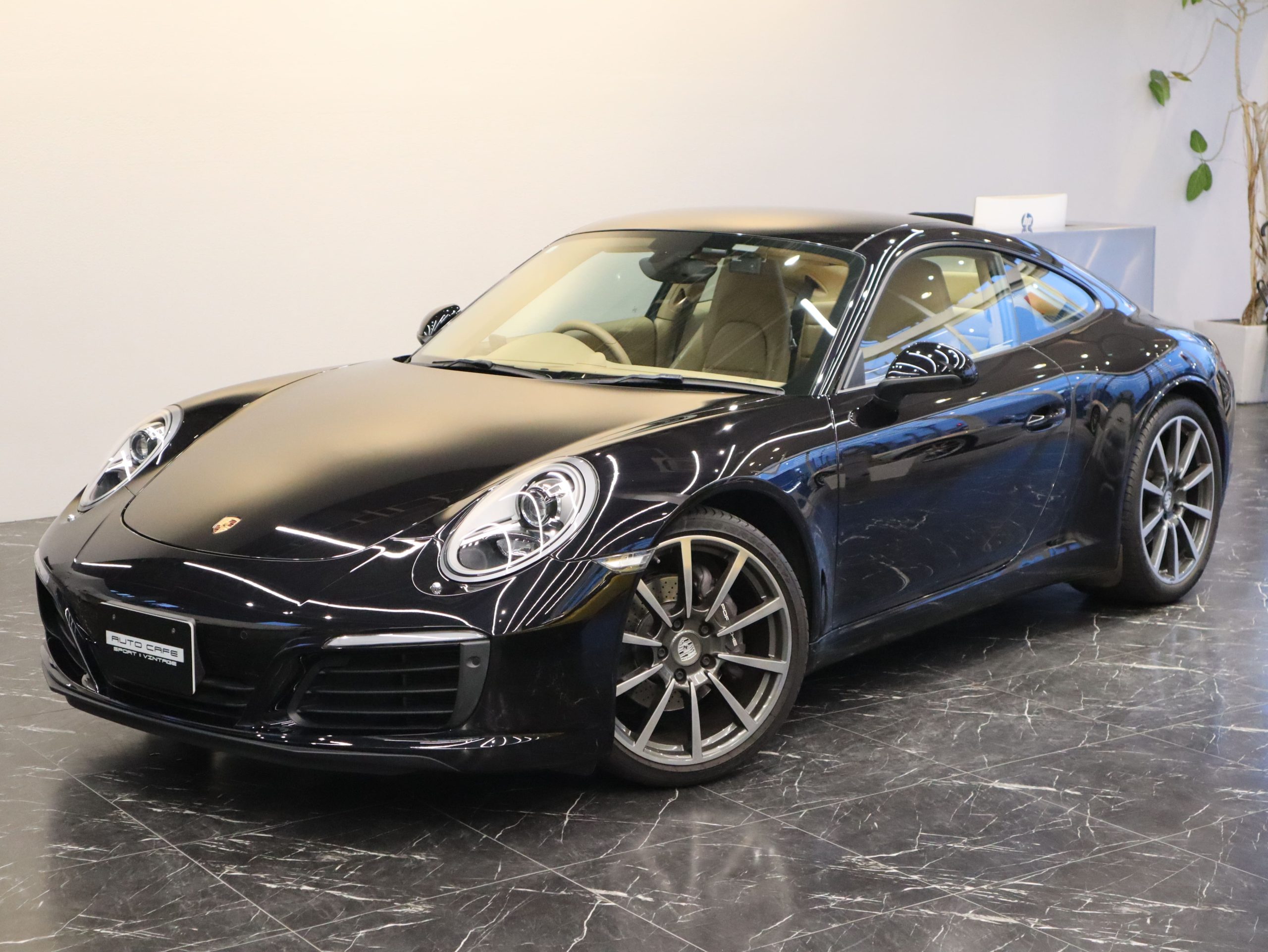 ポルシェ911カレラ（Type991.2）PDK<br>スポーツクロノパッケージ<br>カレラクラシックホイール