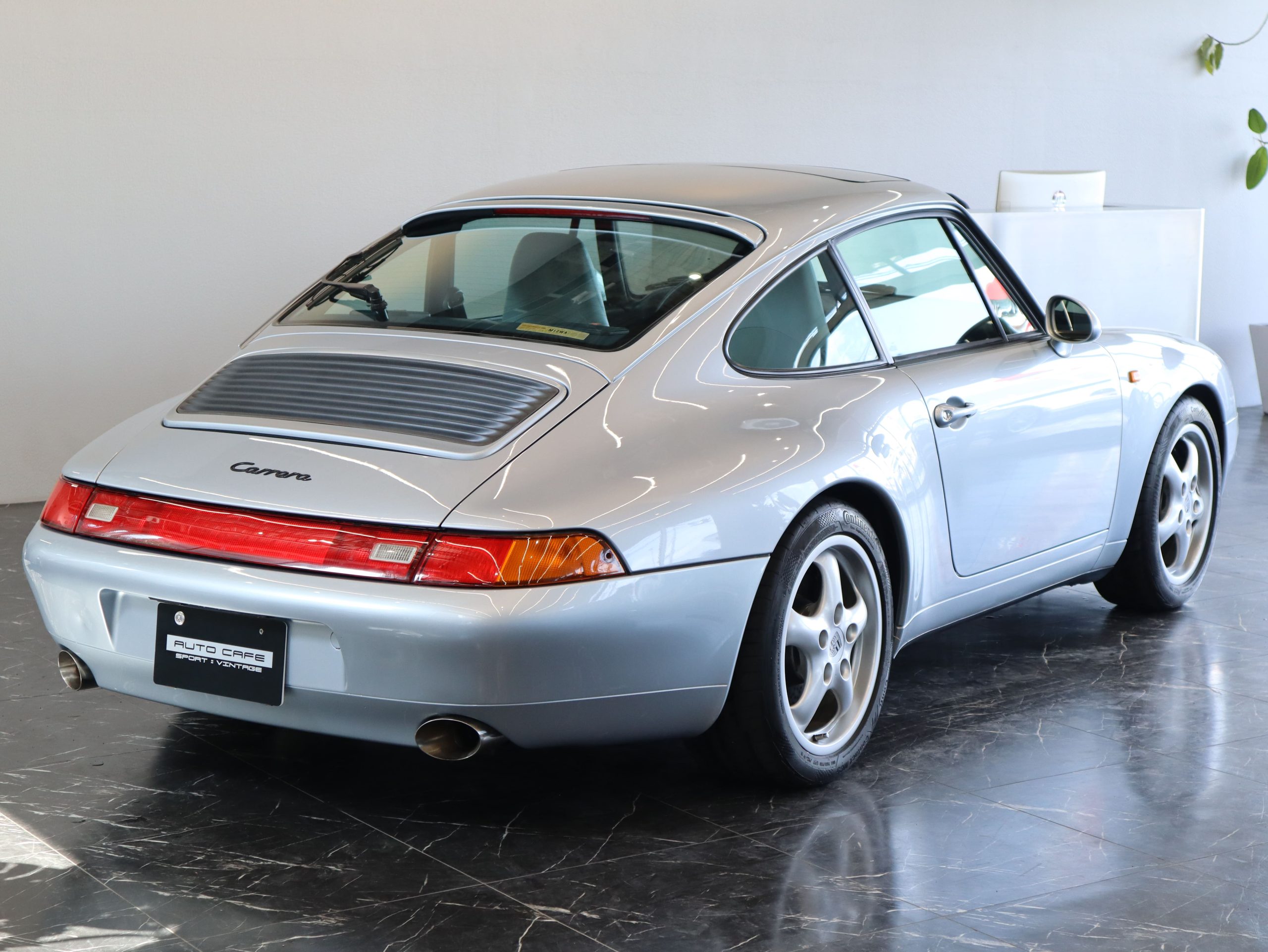 ポルシェ911カレラクーペⅡ（Type993）<br>ティプトロニックS<br>後期型バリオラムエンジン<br>ツートンインテリア<br>電動スライドルーフ