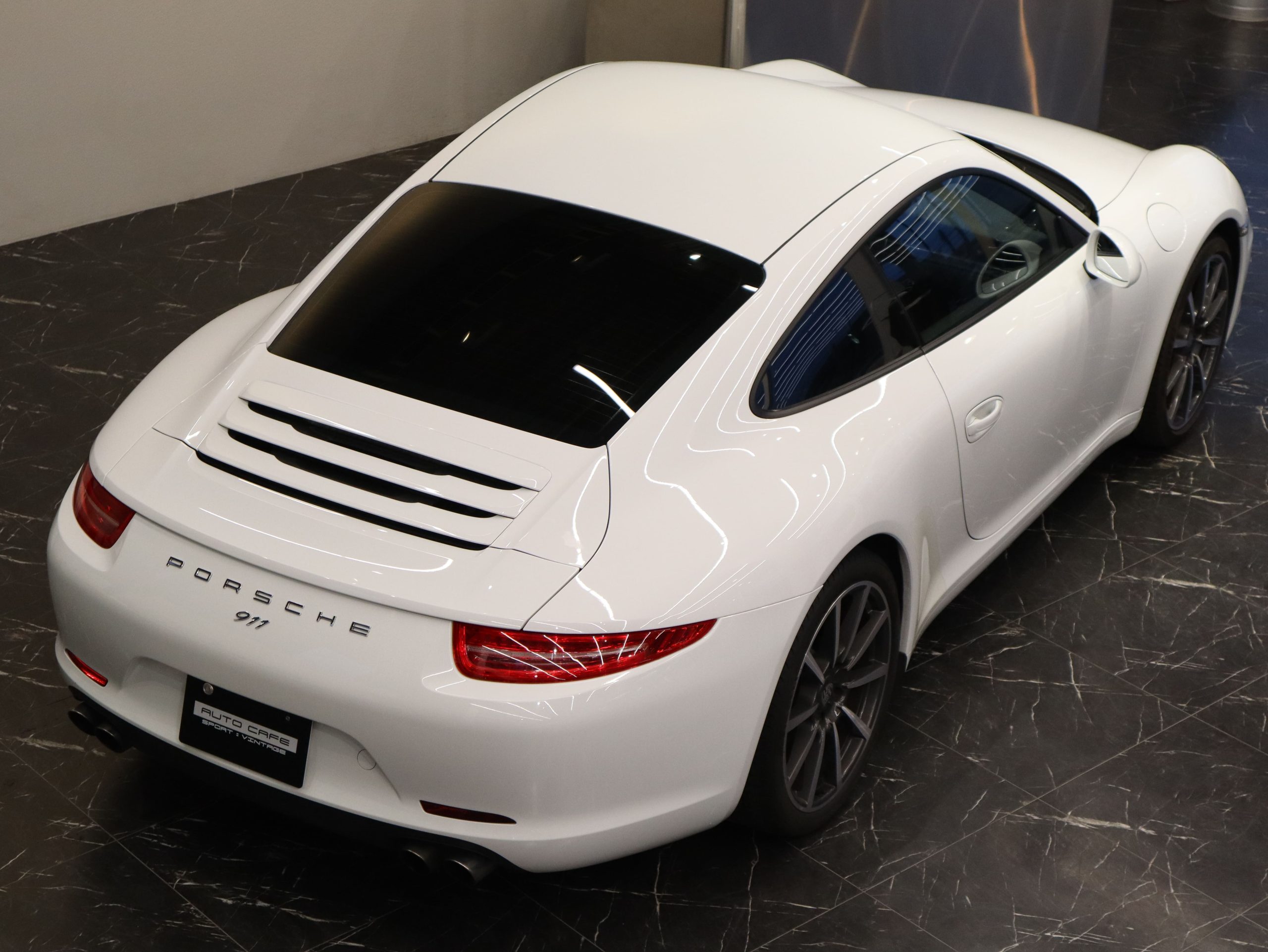 ポルシェ911カレラ（Type991.1）PDK<br>スポーツエグゾーストシステム<br>スポーツクロノパッケージ<br>スポーツデザインステアリング