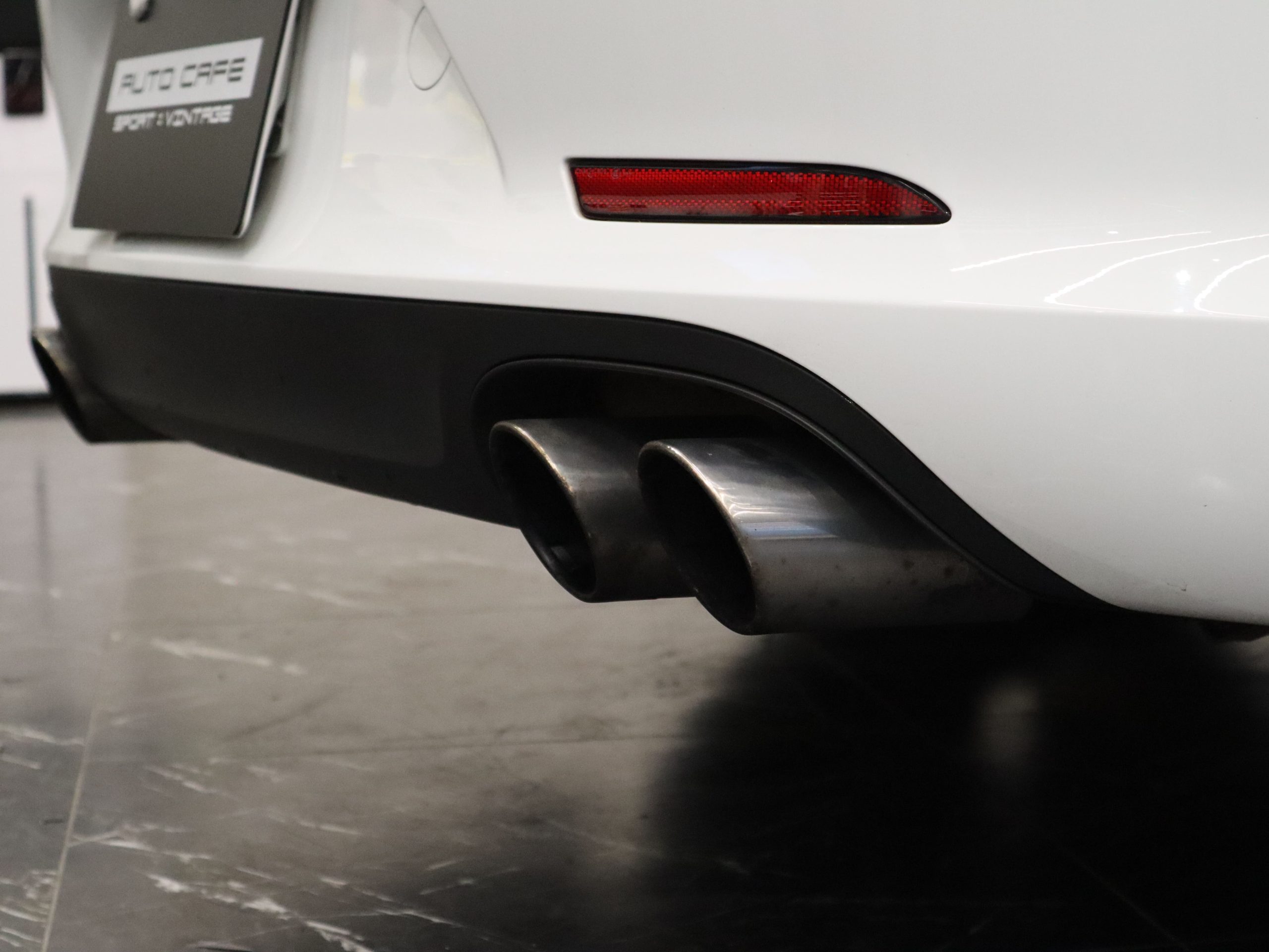 ポルシェ911カレラ（Type991.1）PDK<br>スポーツエグゾーストシステム<br>スポーツクロノパッケージ<br>スポーツデザインステアリング