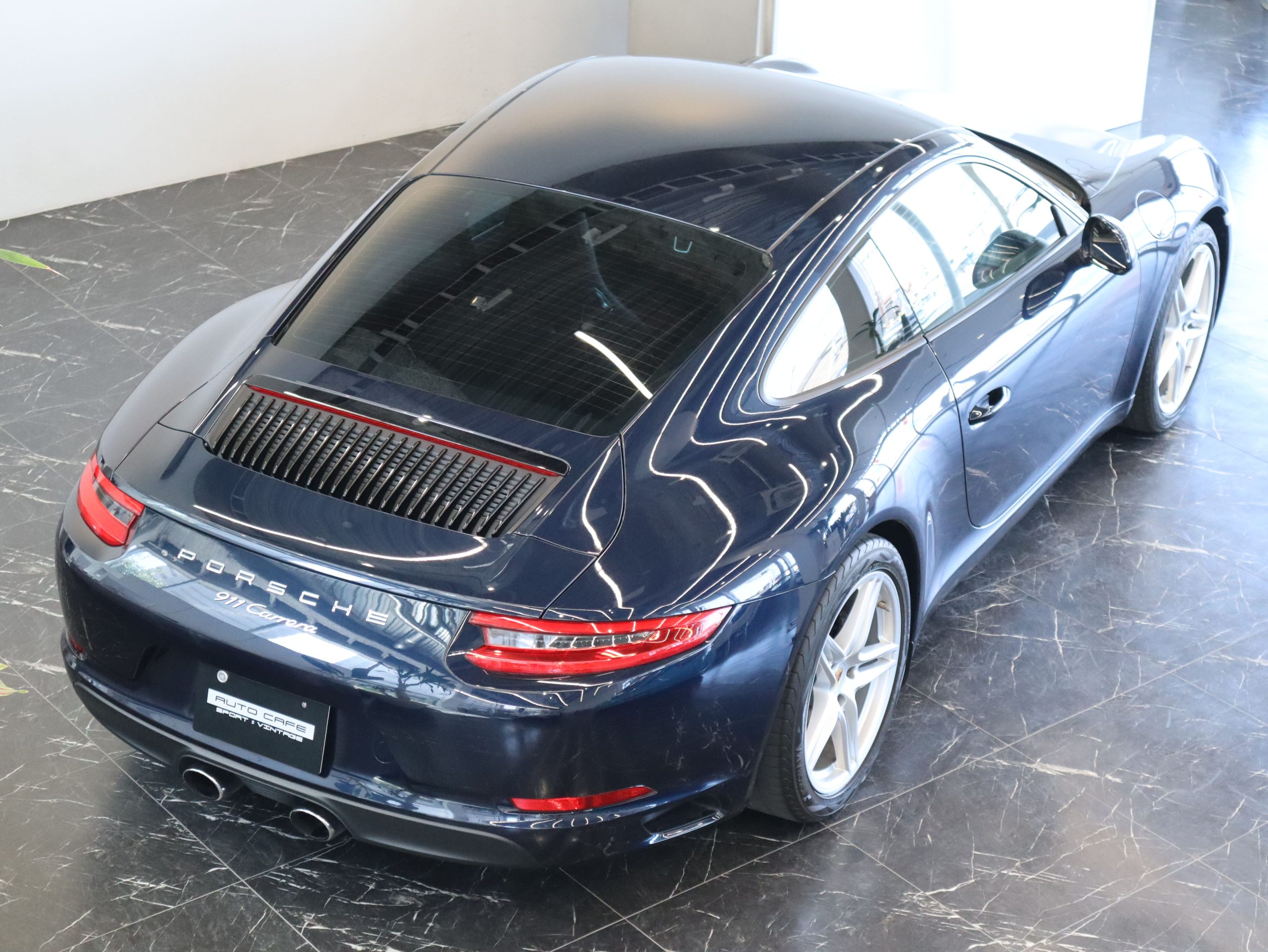 ポルシェ911カレラ（Type991.2）PDK<br>スポーツエグゾーストシステム<br>ツートンレザーインテリア<br>PASM