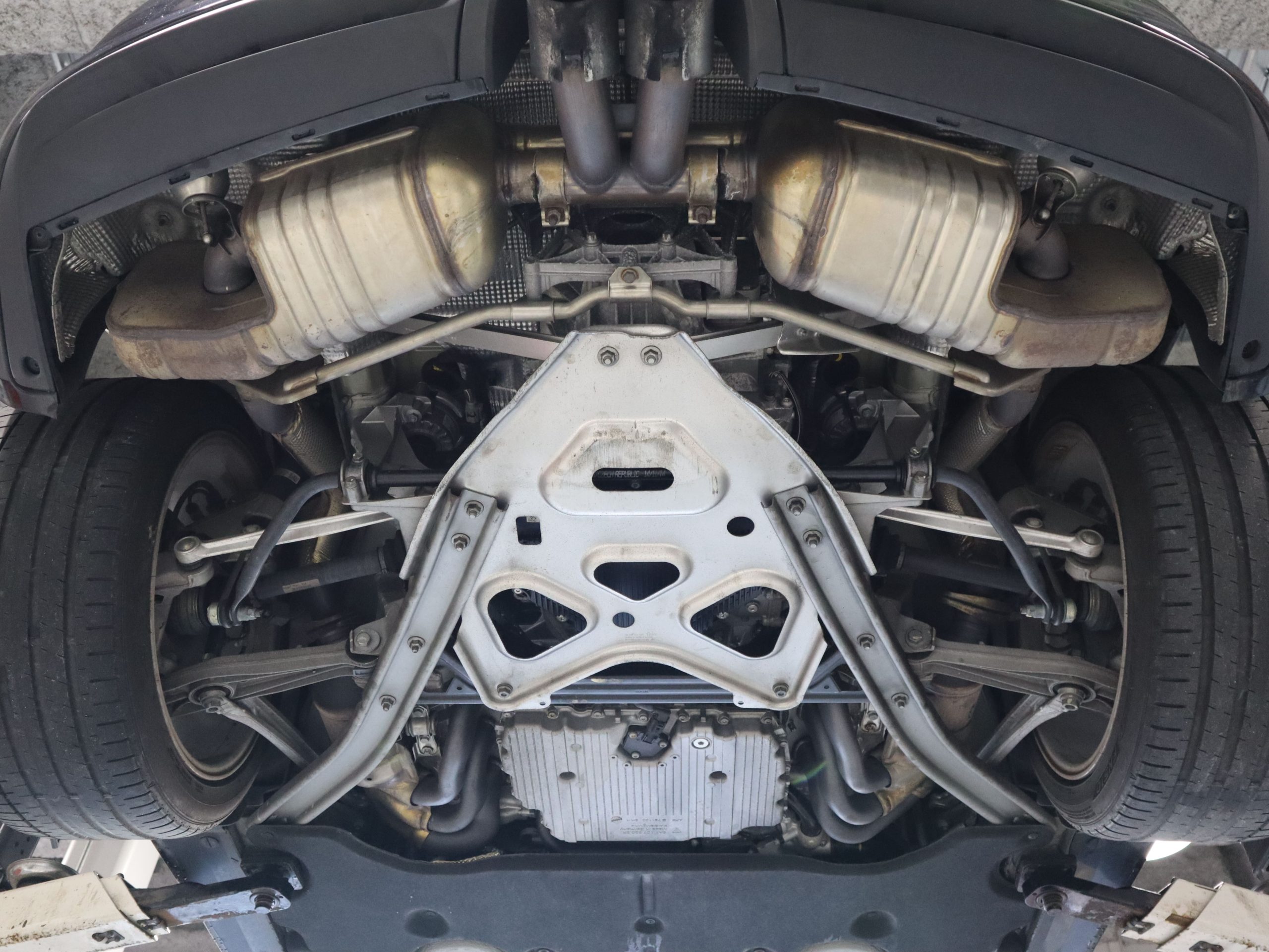 ポルシェボクスター（Type981）PDK<br>スポーツクロノパッケージ<br>スポーツエグゾーストシステム<br>赤幌